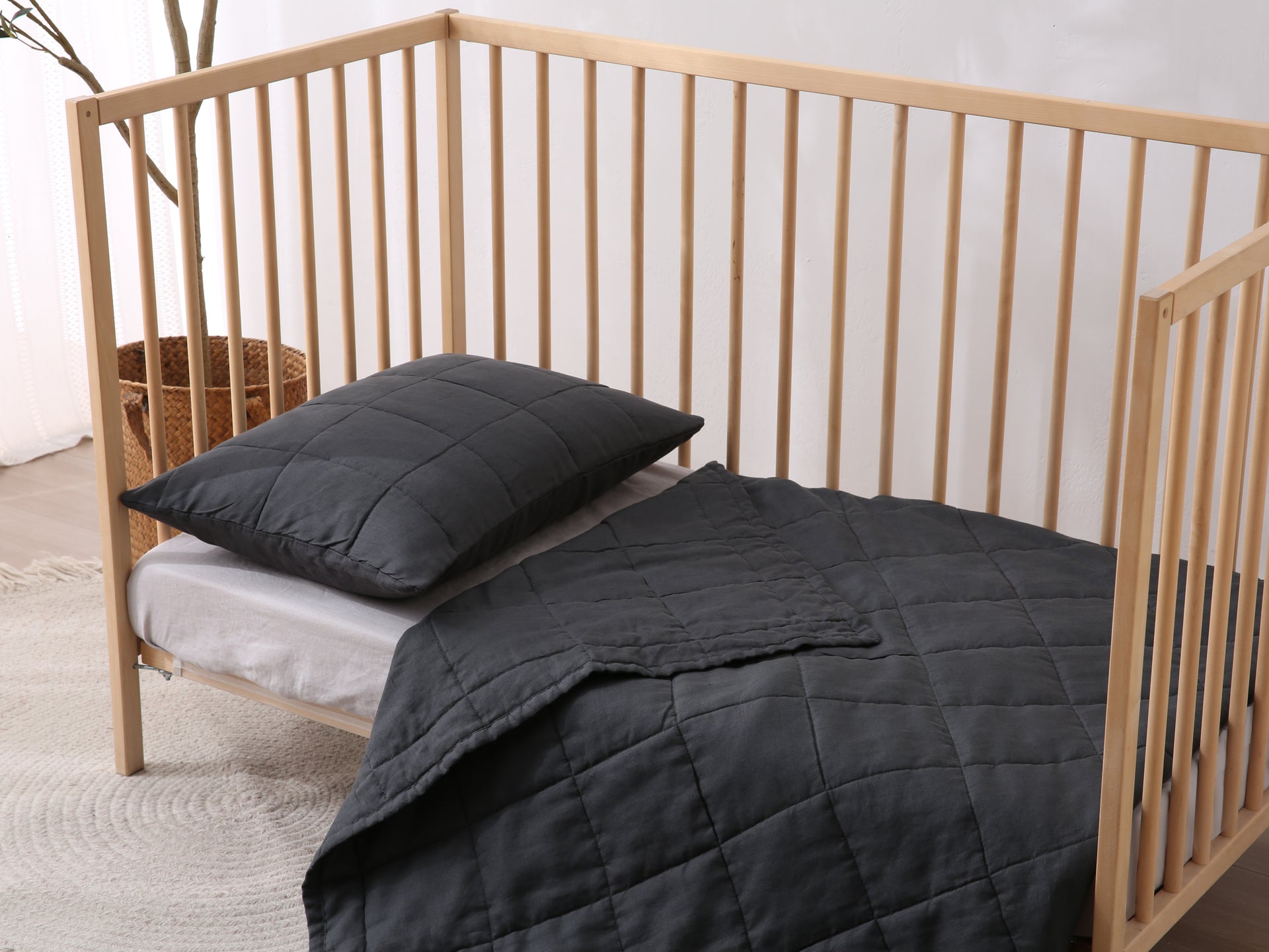 Quilted Linen Cot Blanket - Charcoal