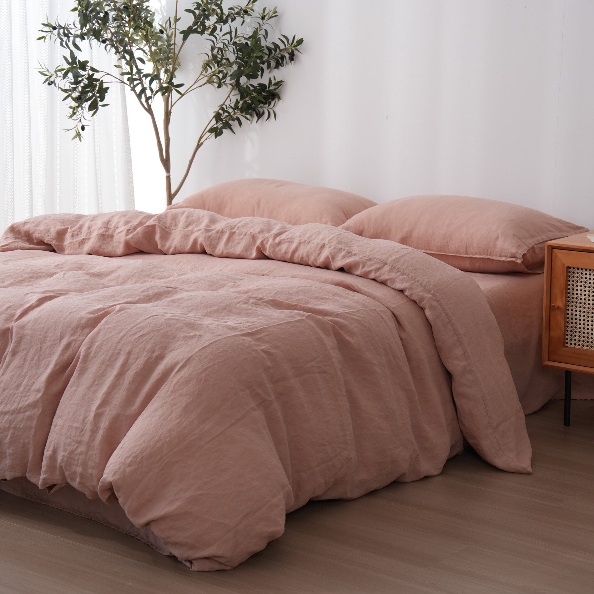 Linen Duvet Cover + Pillowcases - Pink Clay
