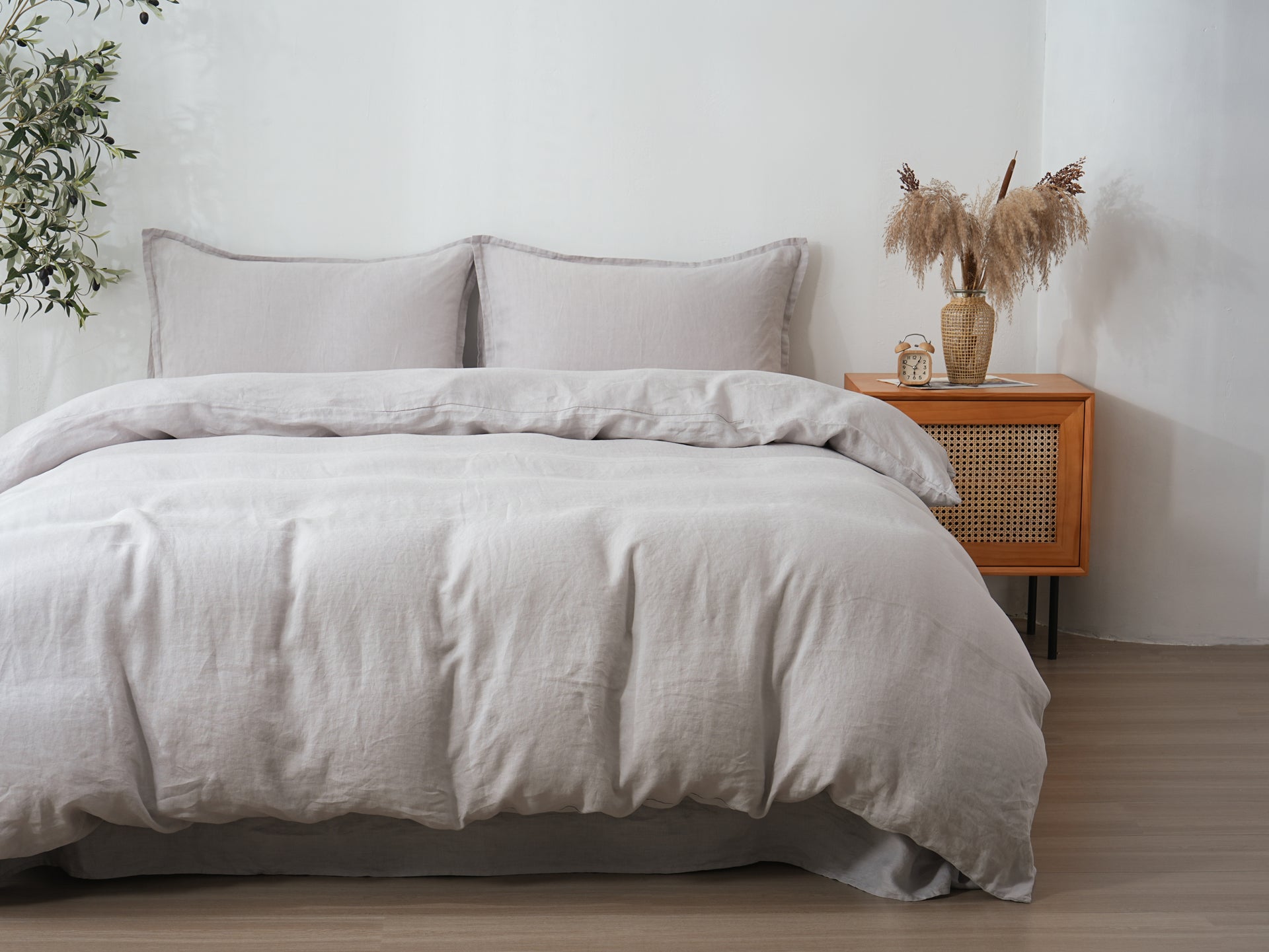 Linen Duvet Cover + Pillowcases - Mist