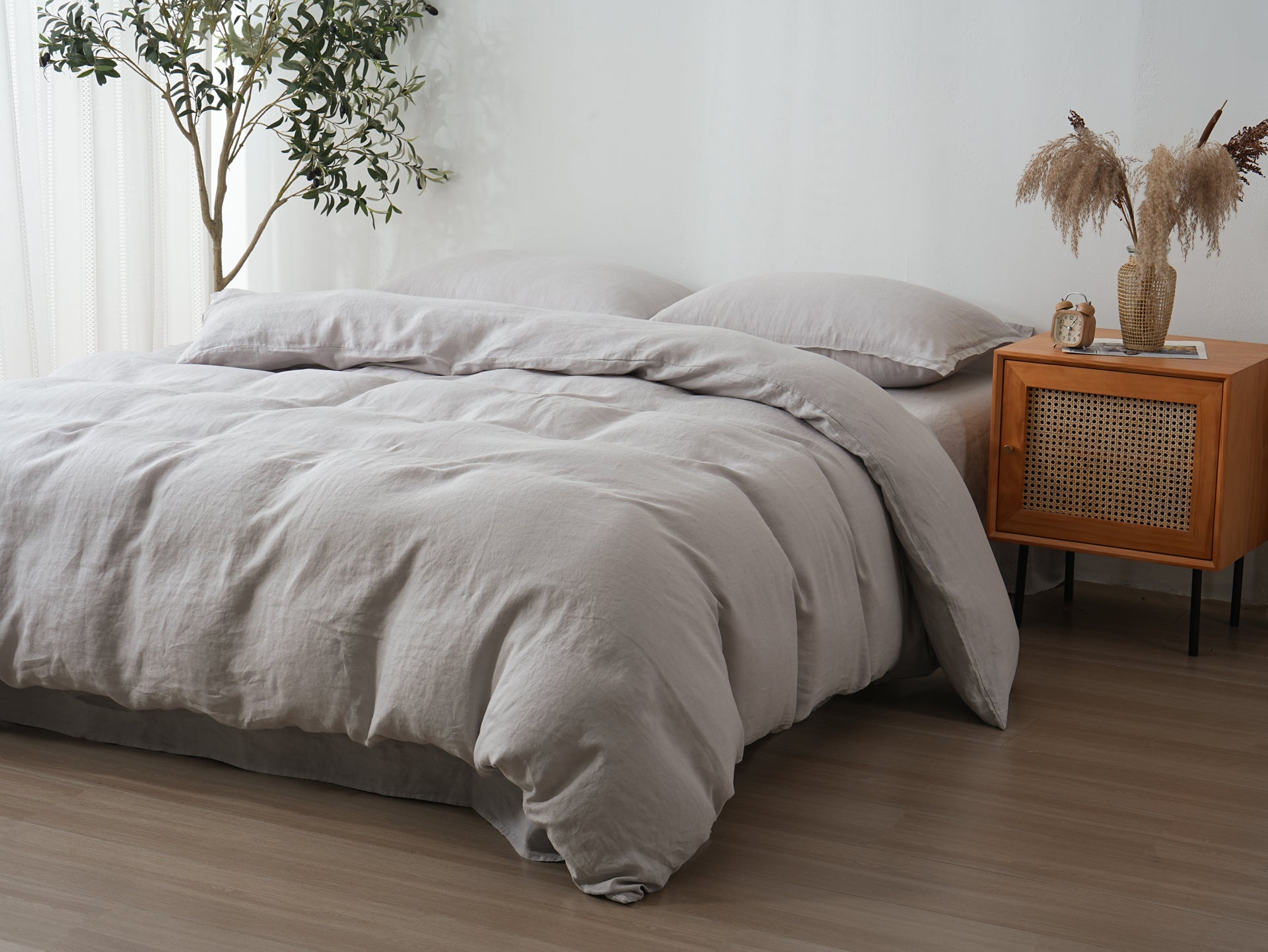 Linen Duvet Cover + Pillowcases - Mist