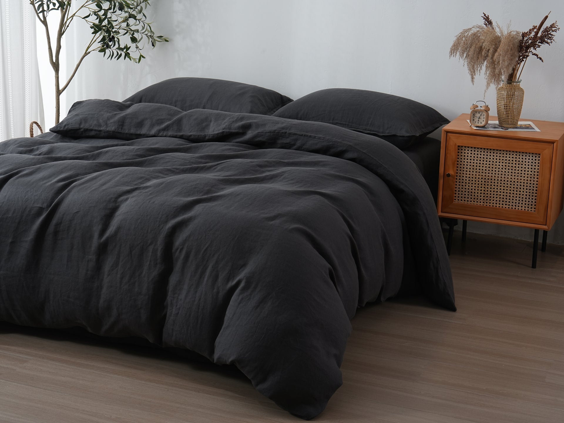 Linen Duvet Cover + Pillowcases - Charcoal