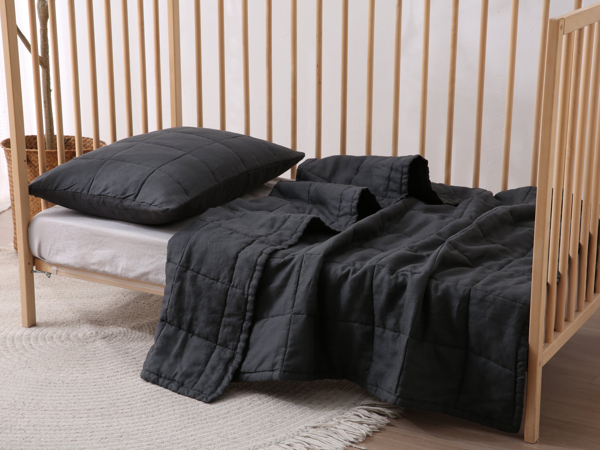 Quilted Linen Cot Blanket - Charcoal