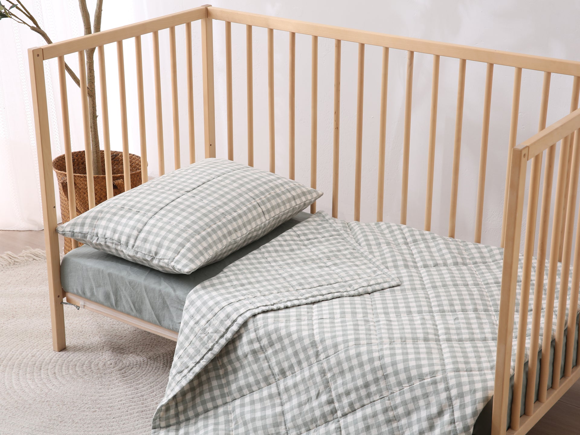 Quilted Linen Cot Blanket - Sage Gingham