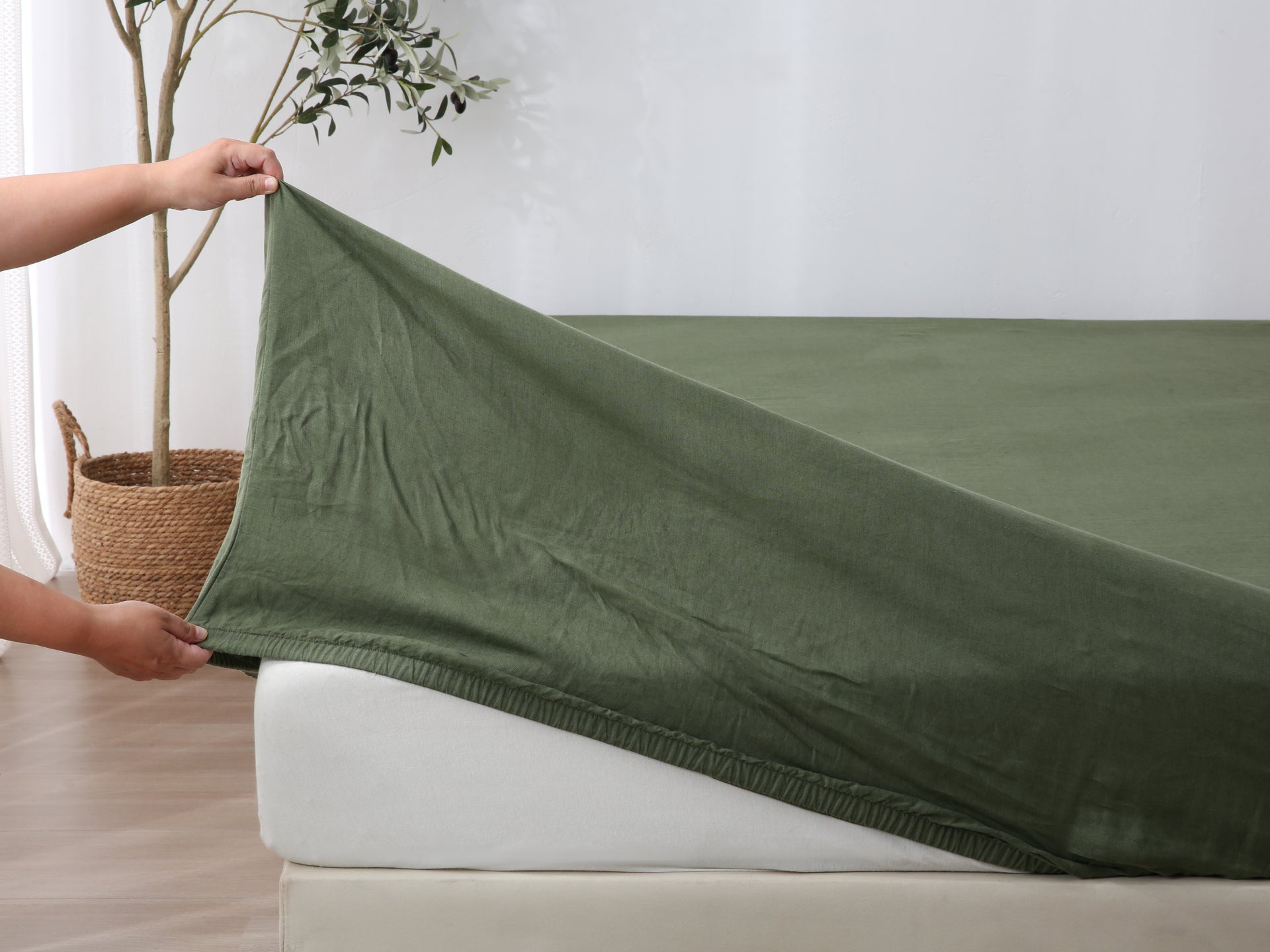 Linen Fitted Sheet - Forest