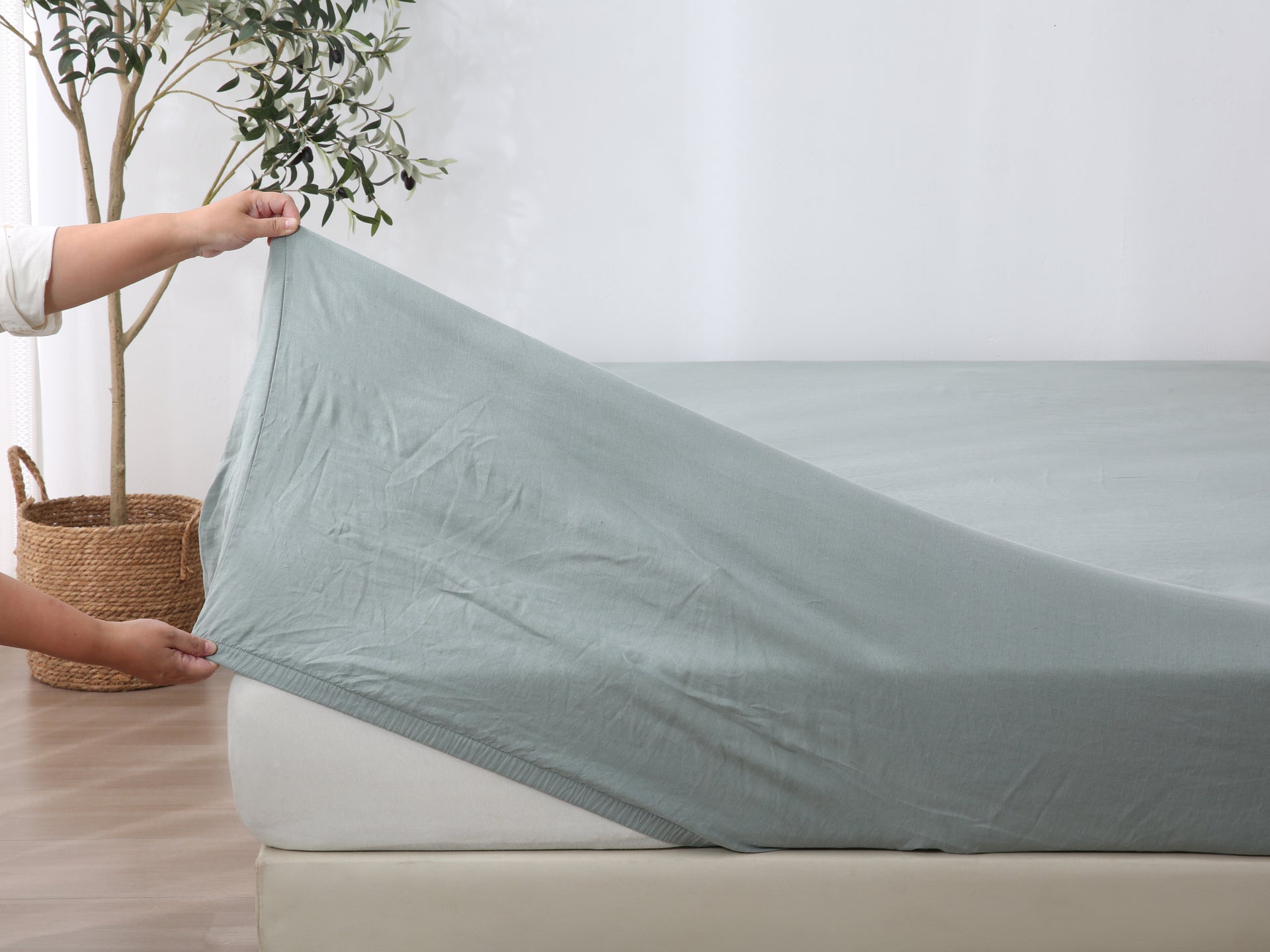 Linen Fitted Sheet - Sage