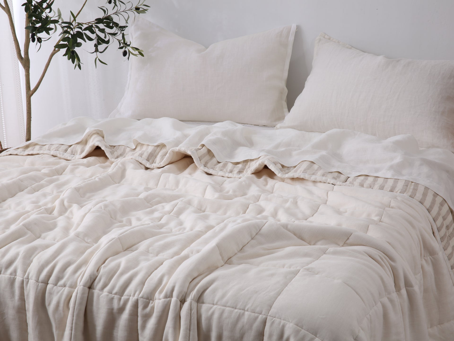 Quilted Linen Blanket - Cloud + Sand Stripe