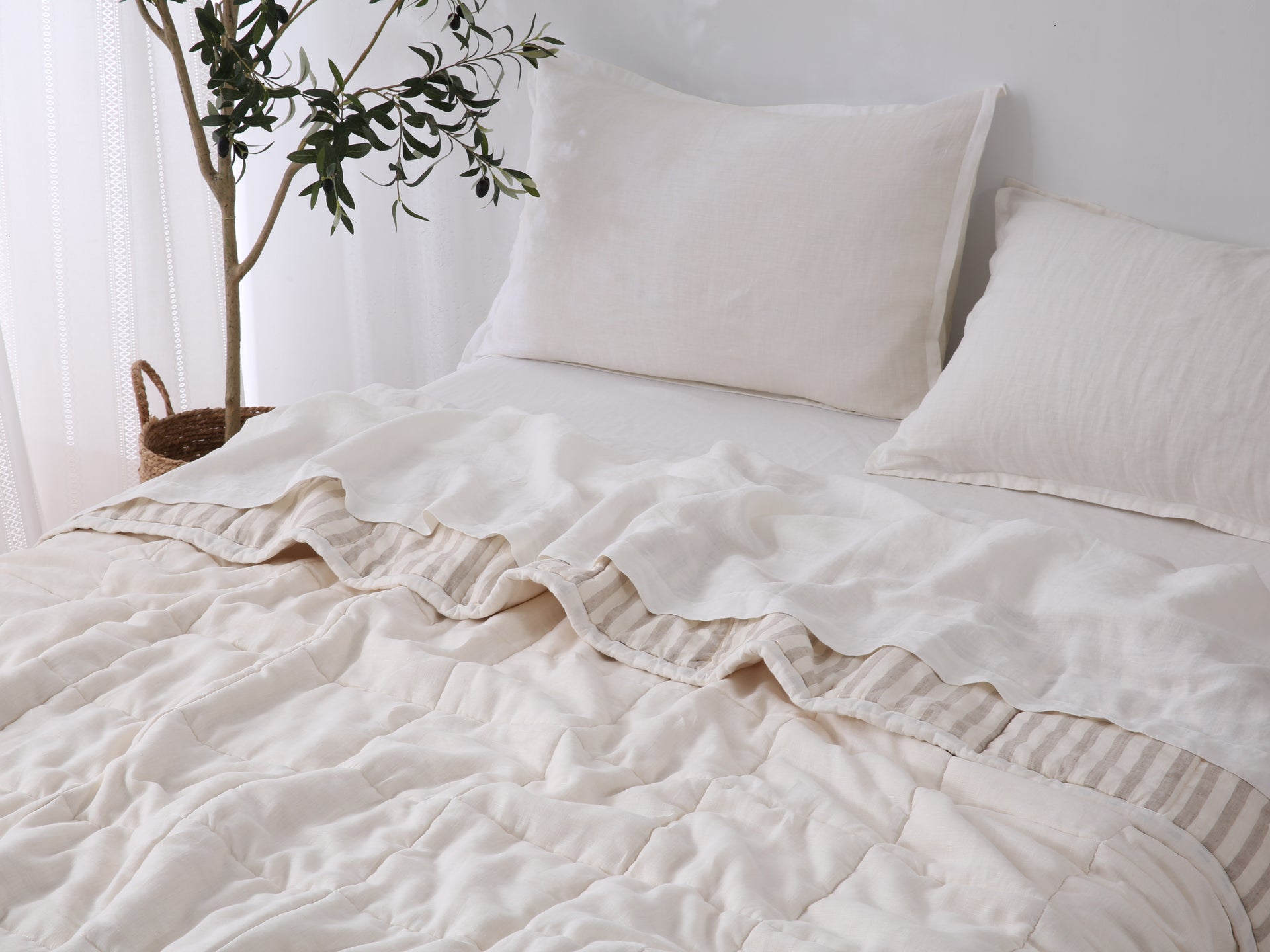 Quilted Linen Blanket - Cloud + Sand Stripe
