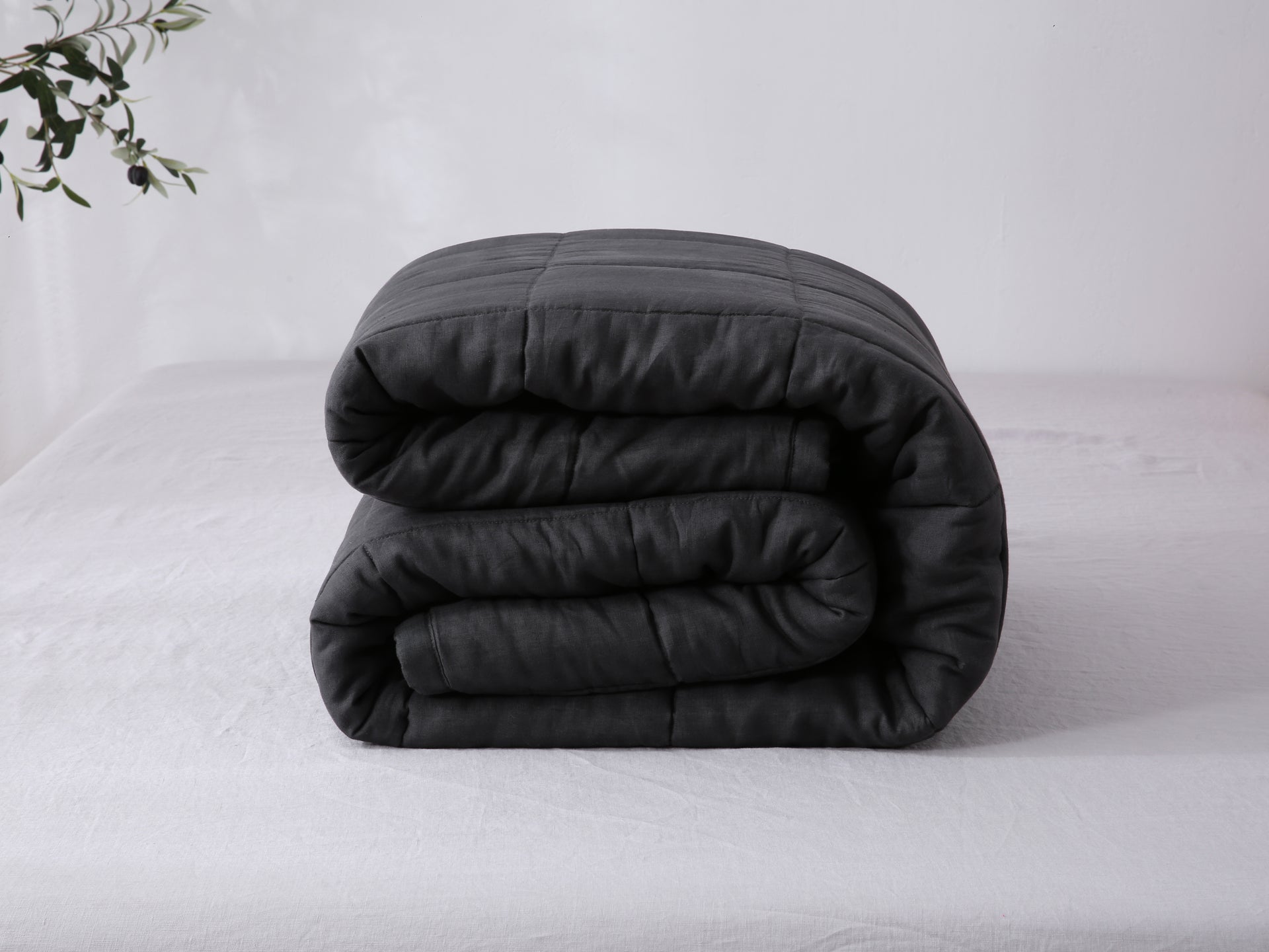 Quilted Linen Blanket - Charcoal