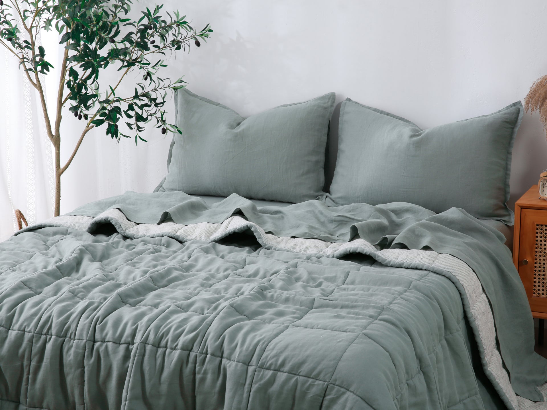 Quilted Linen Blanket - Sage + Pinstripe