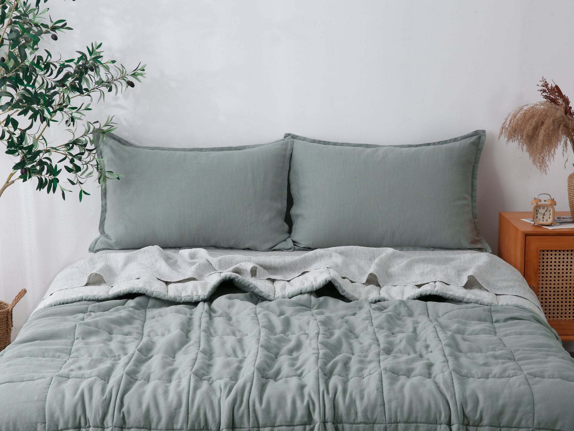 Quilted Linen Blanket - Sage + Pinstripe