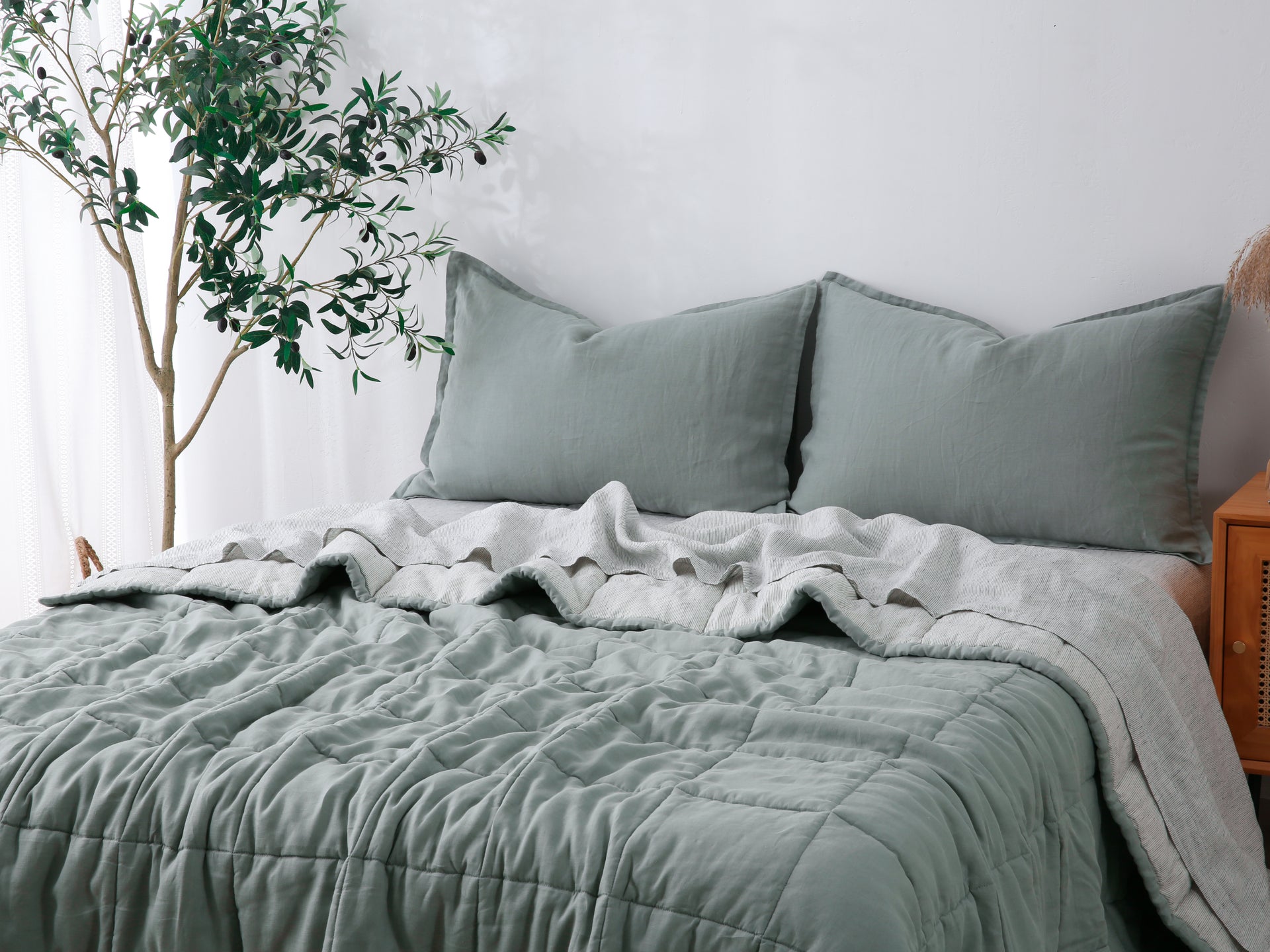 Quilted Linen Blanket - Sage + Pinstripe