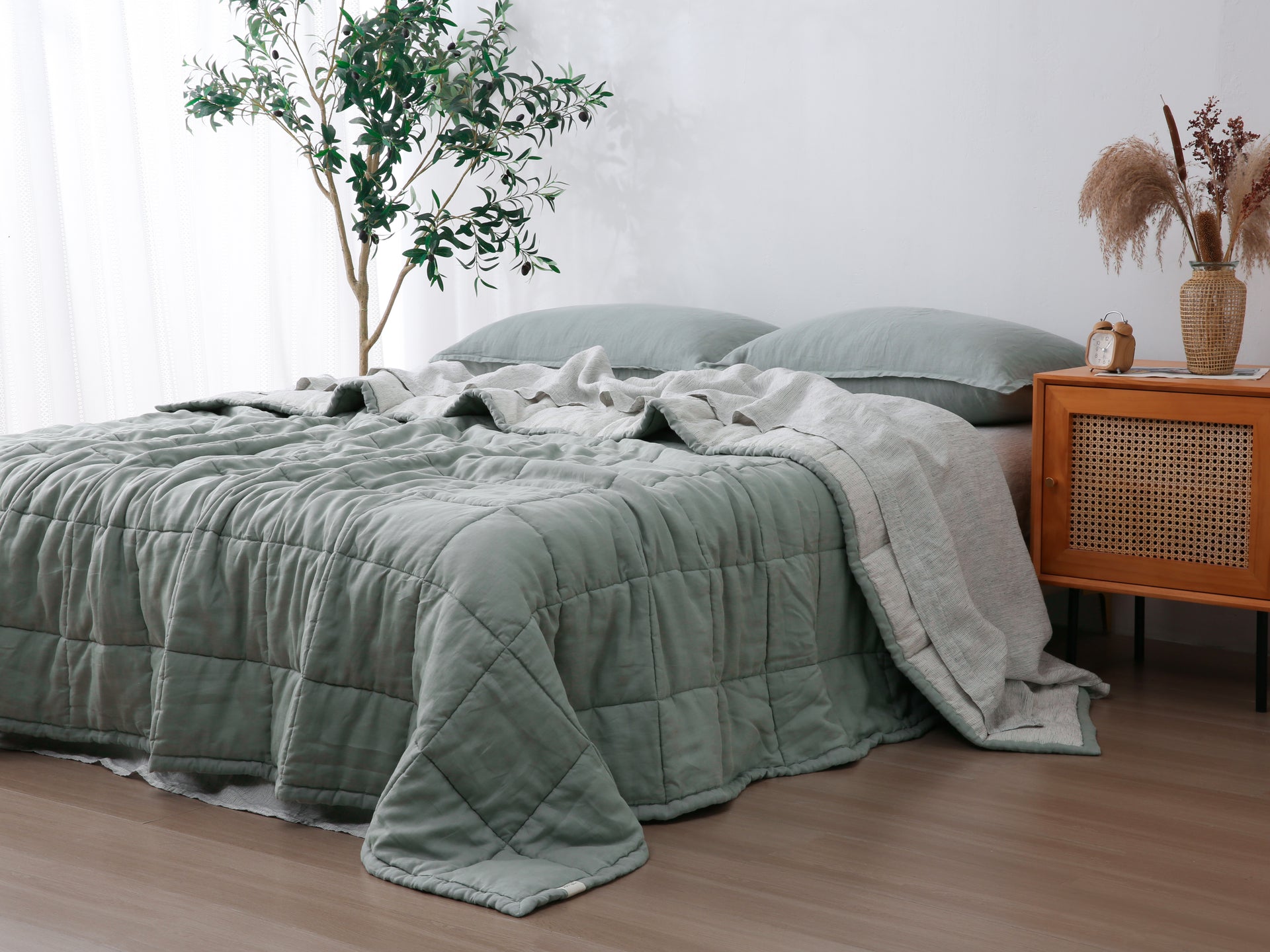 Quilted Linen Blanket - Sage + Pinstripe