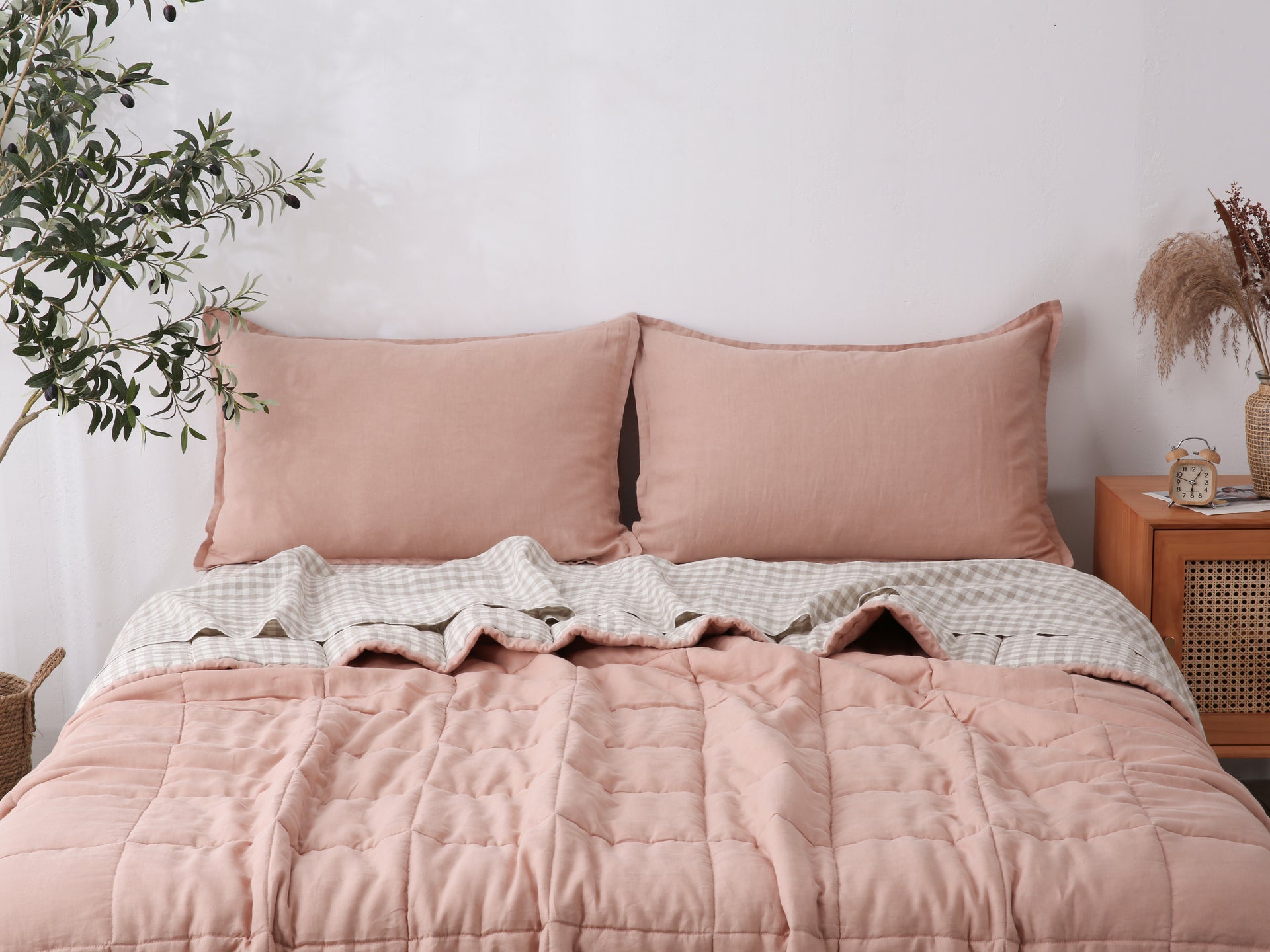 Quilted Linen Blanket - Pink Clay + Beige Gingham