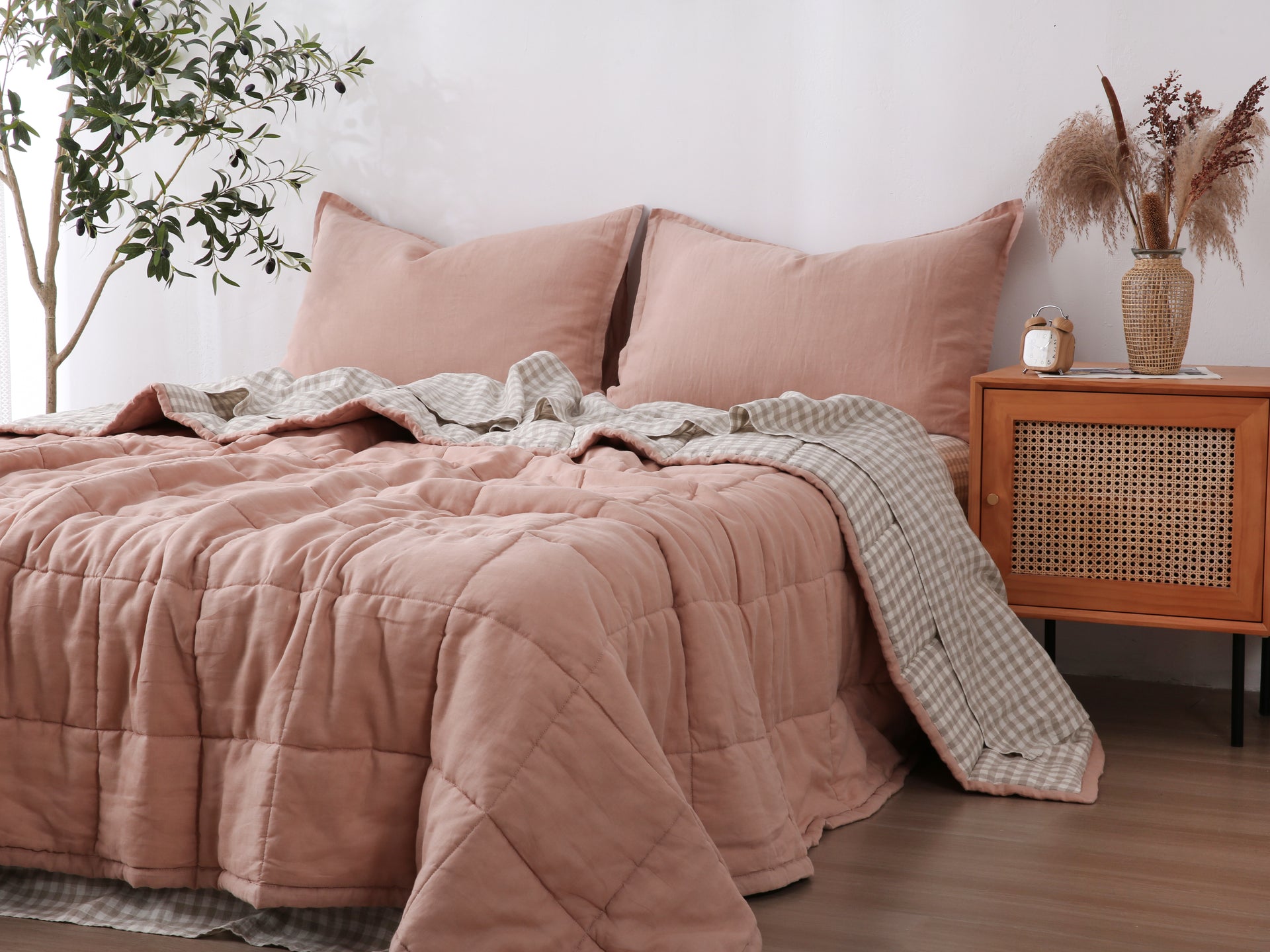 Quilted Linen Blanket - Pink Clay + Beige Gingham