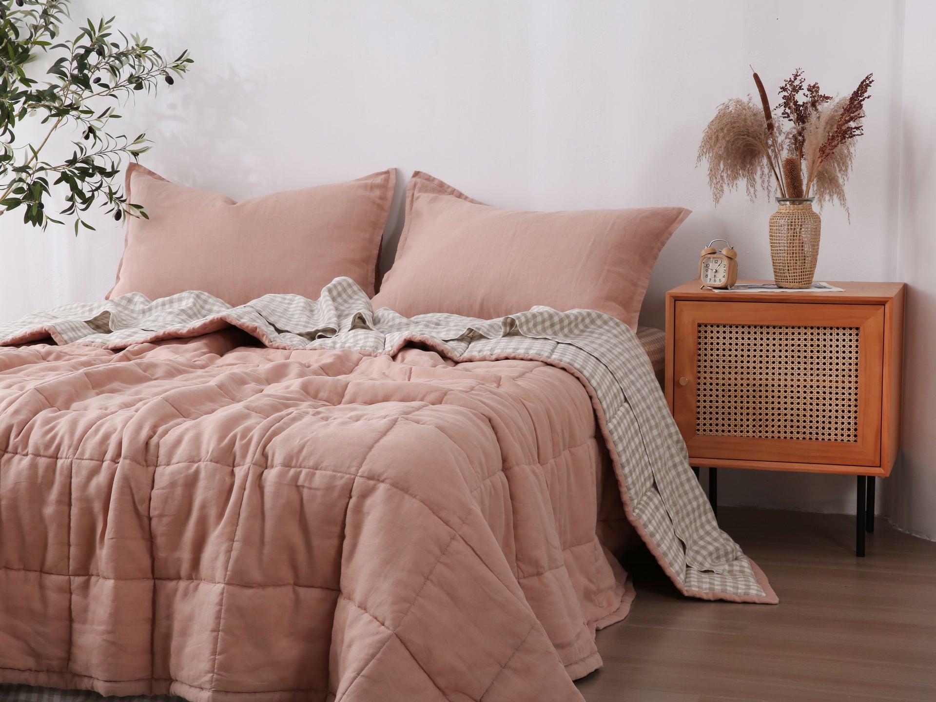 Quilted Linen Blanket - Pink Clay + Beige Gingham