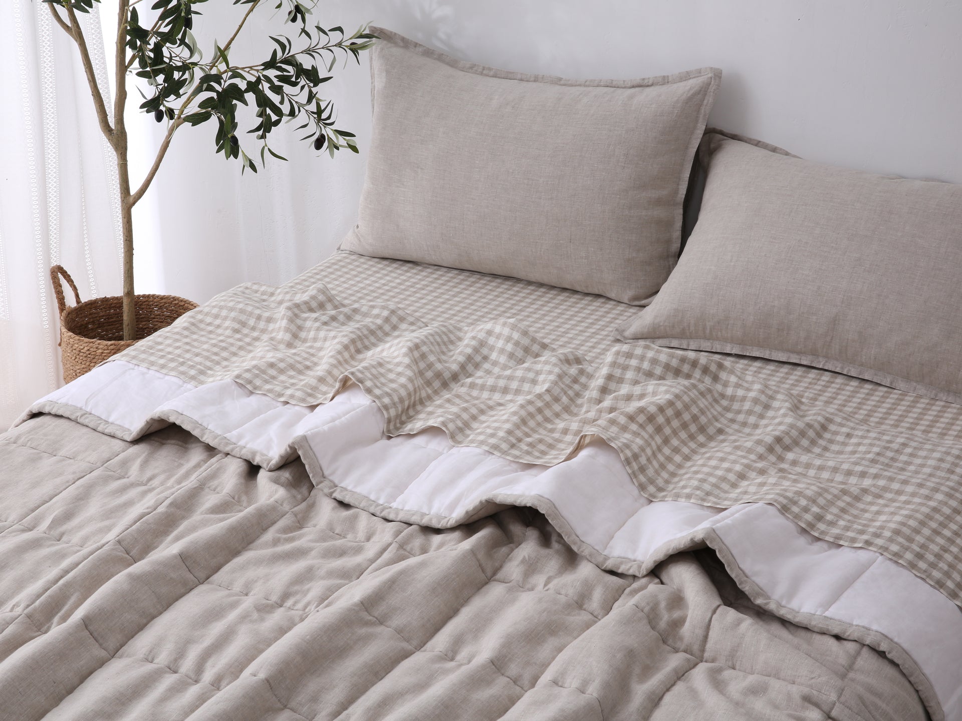 Quilted Linen Blanket - Sand + Snow