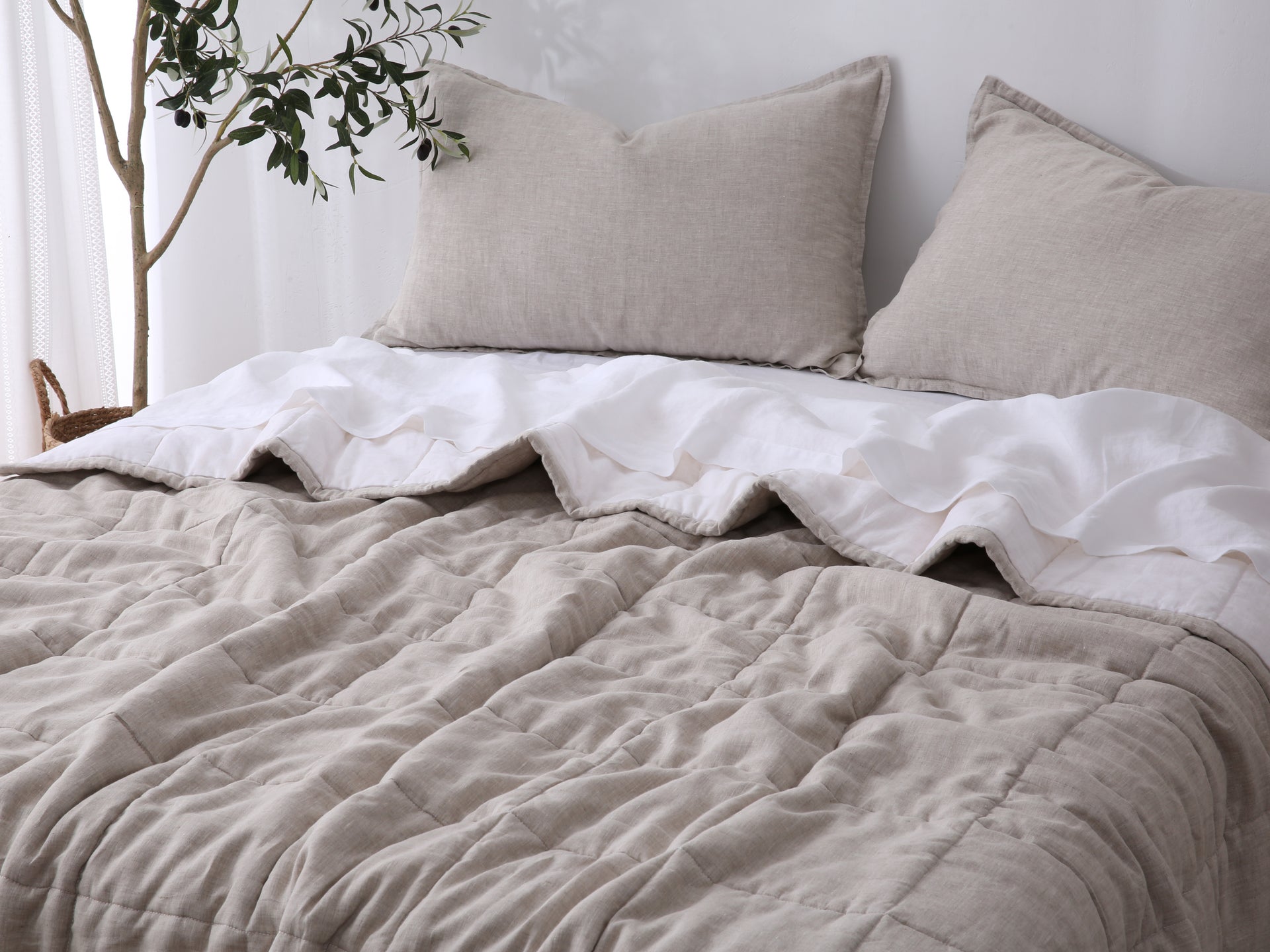 Quilted Linen Blanket - Sand + Snow