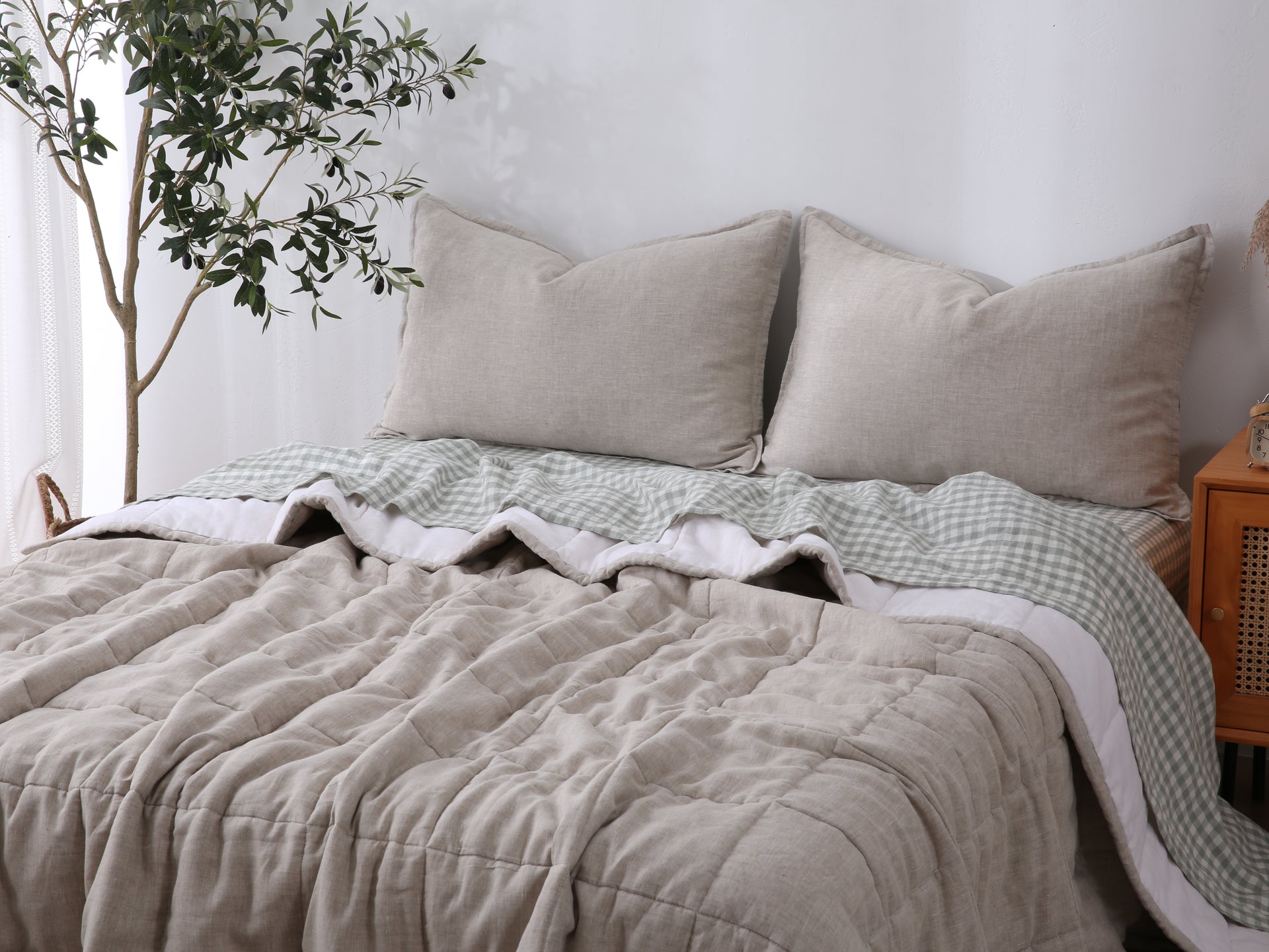 Quilted Linen Blanket - Sand + Snow