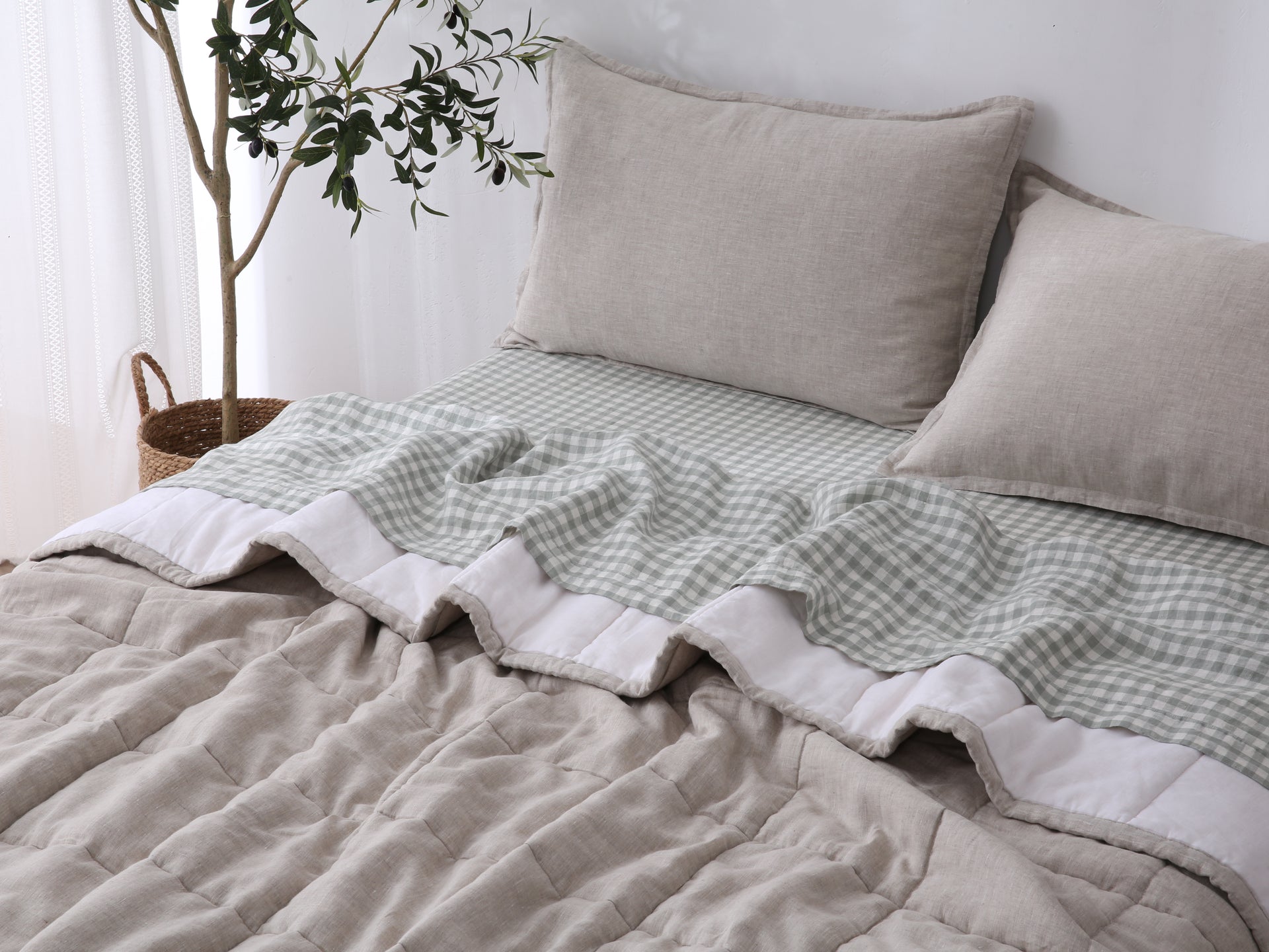 Quilted Linen Blanket - Sand + Snow