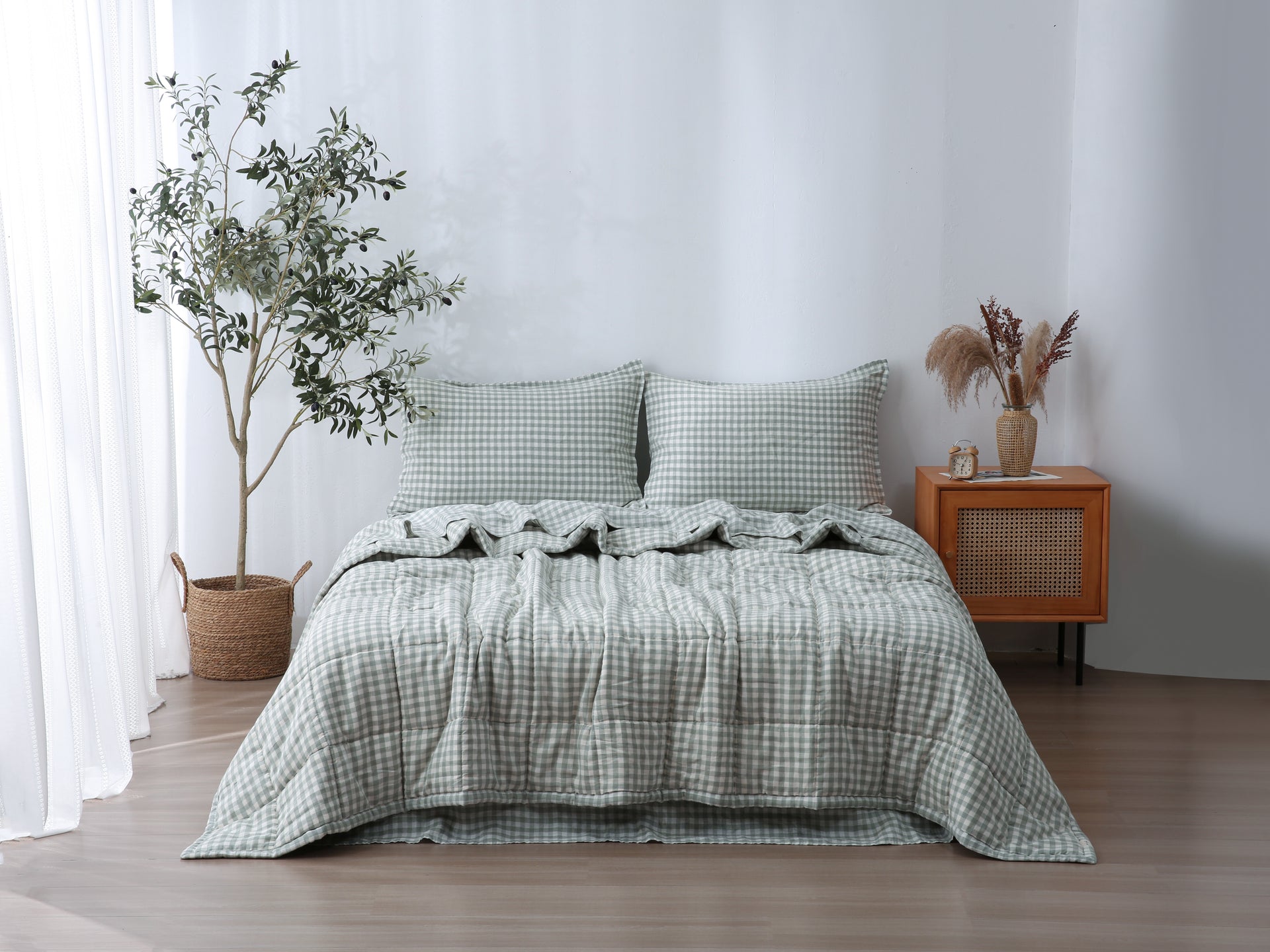Quilted Linen Blanket - Sage Gingham