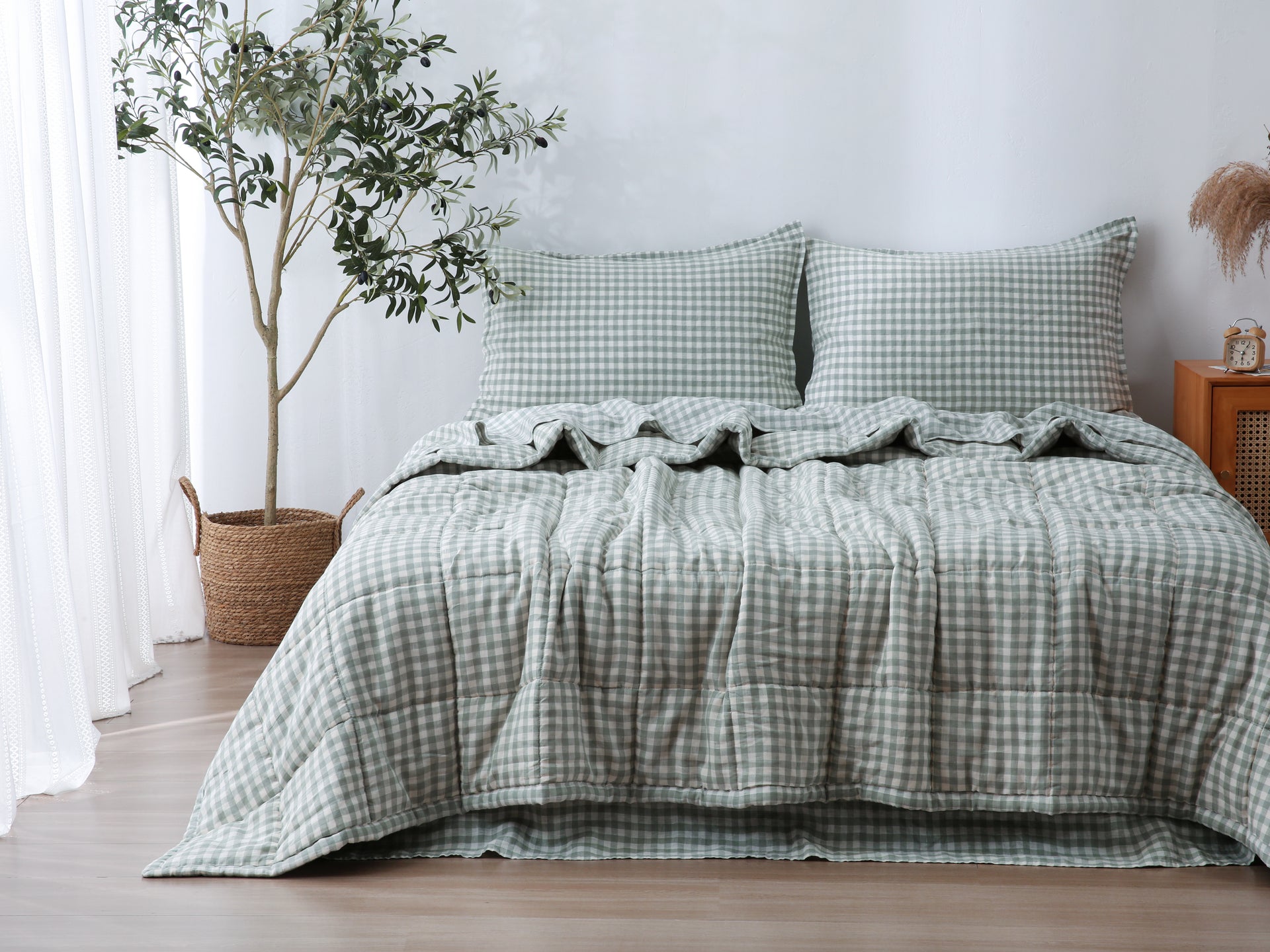 Quilted Linen Blanket - Sage Gingham