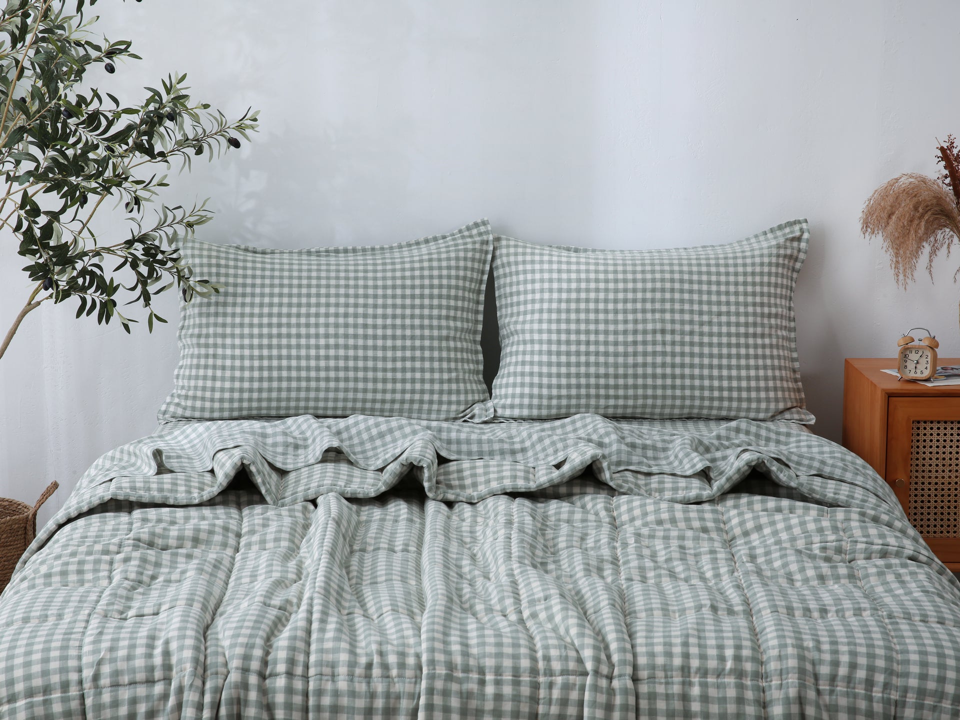 Quilted Linen Blanket - Sage Gingham