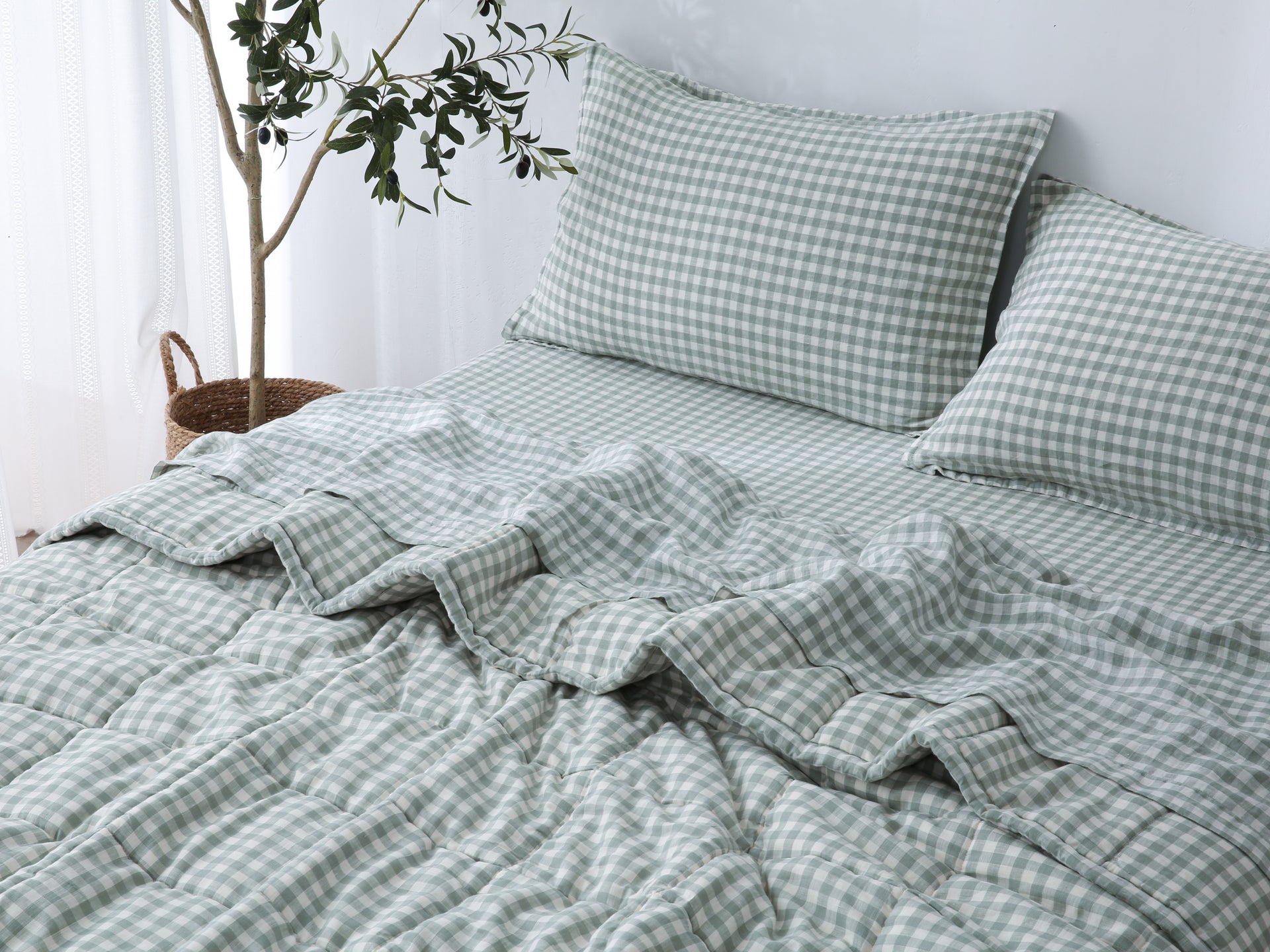 Quilted Linen Blanket - Sage Gingham