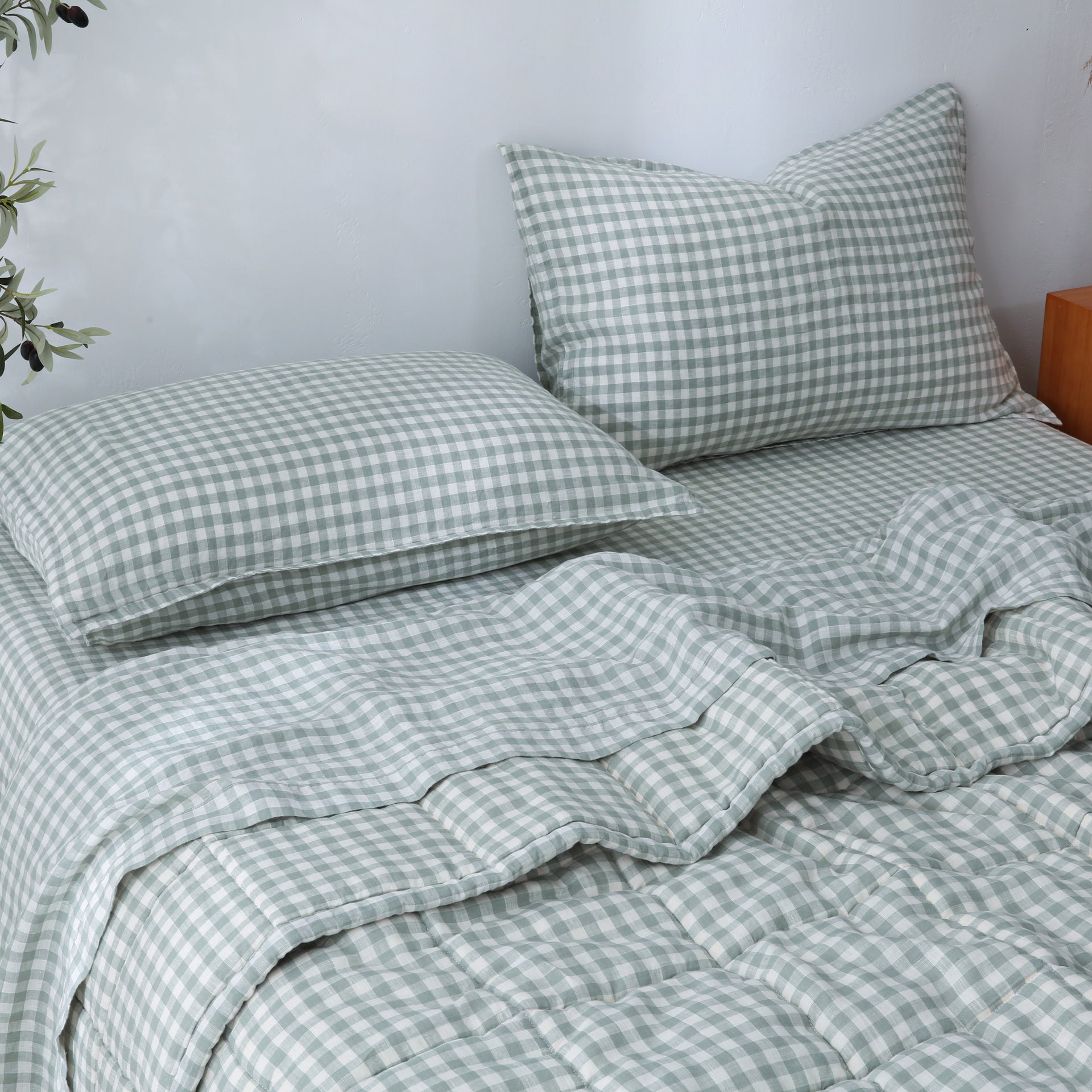 Quilted Linen Blanket - Sage Gingham