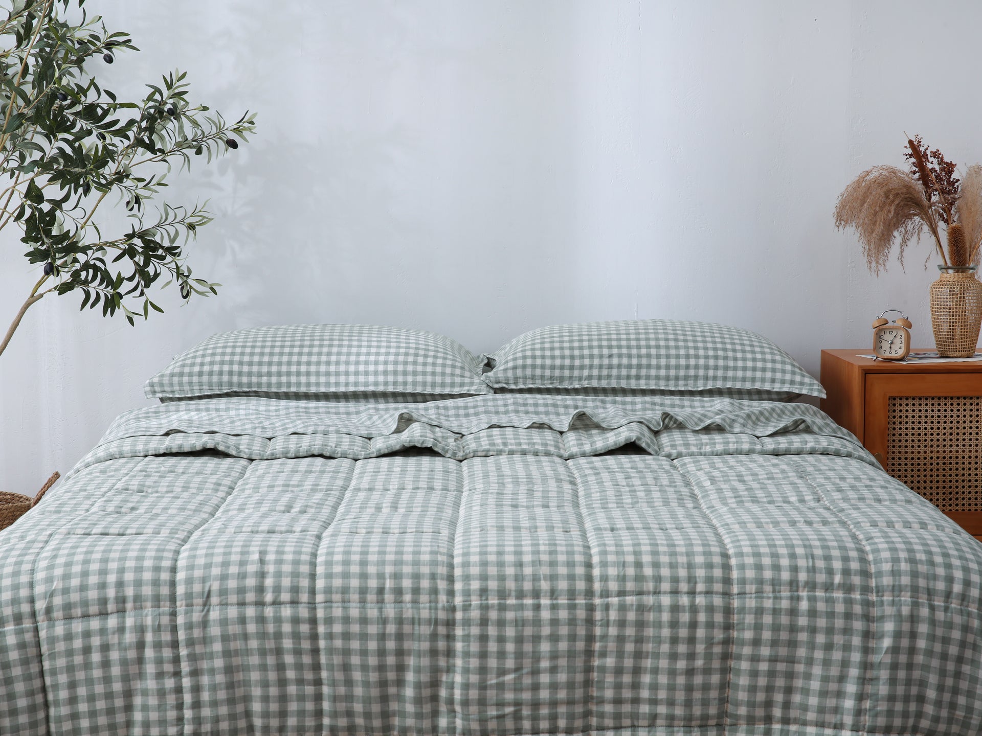 Quilted Linen Blanket - Sage Gingham