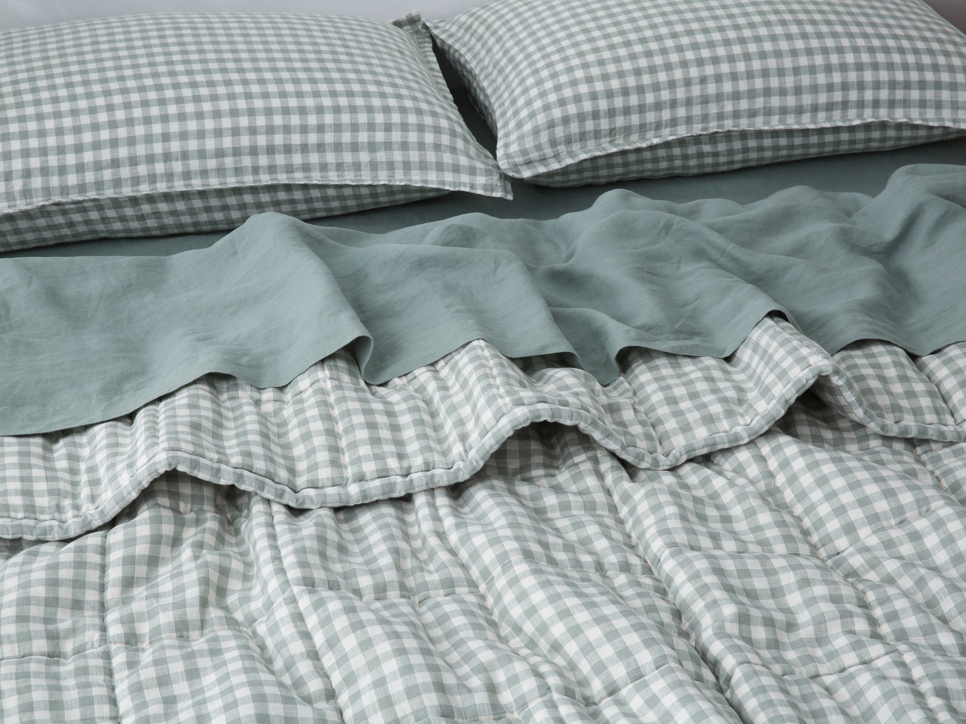 Quilted Linen Blanket - Sage Gingham