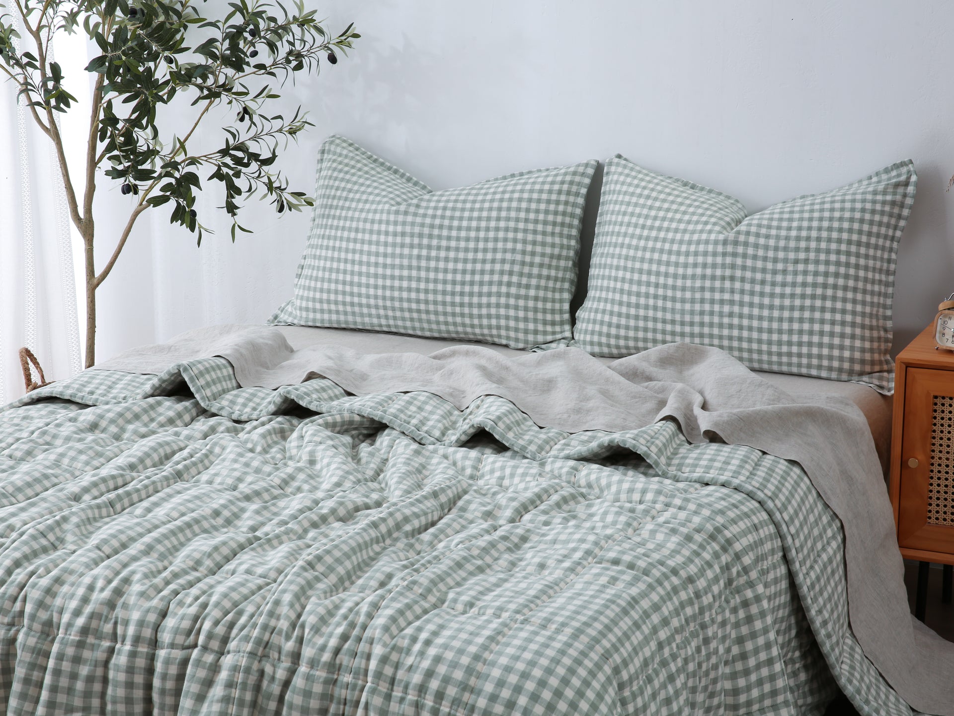 Quilted Linen Blanket - Sage Gingham