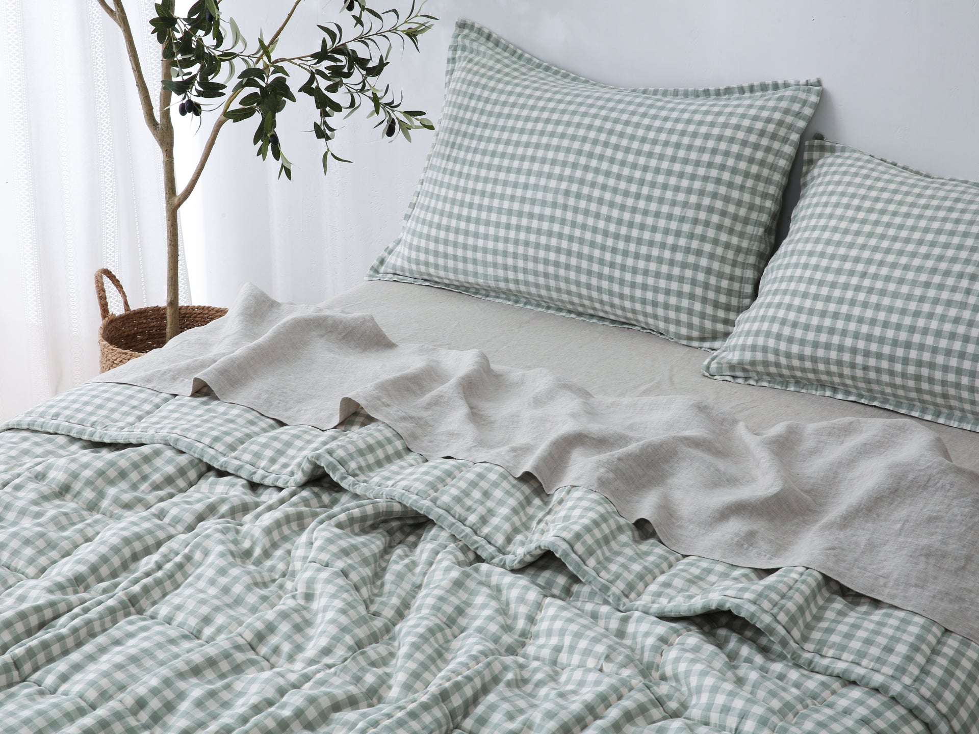 Quilted Linen Blanket - Sage Gingham