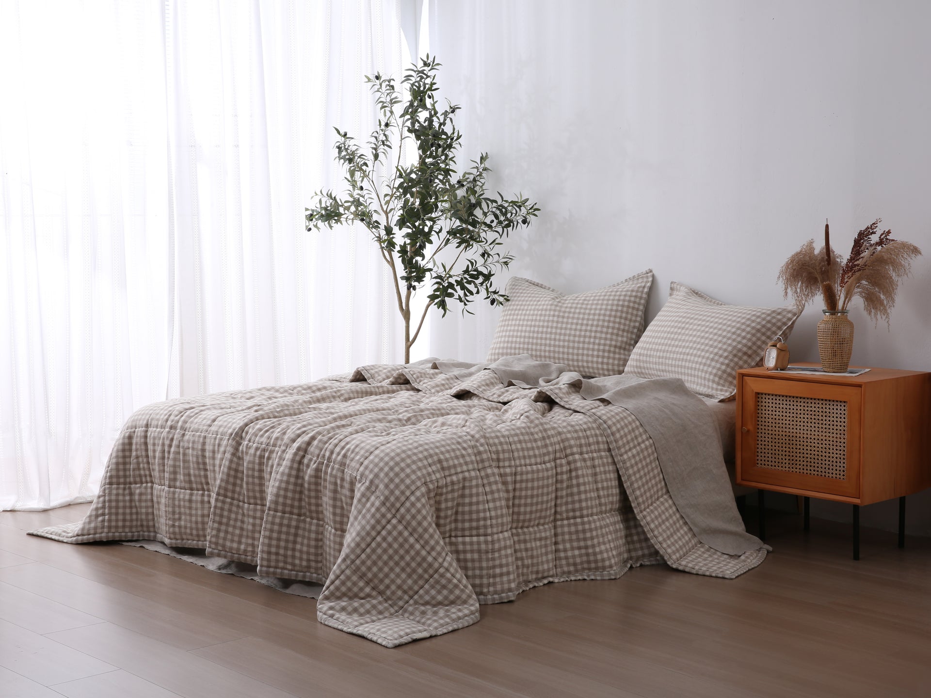 Quilted Linen Blanket - Beige Gingham