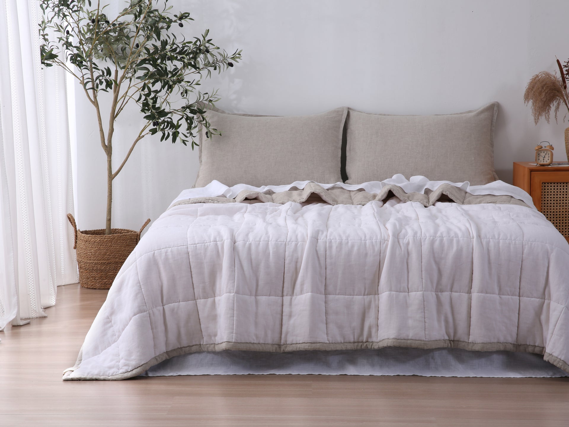 Quilted Linen Blanket - Sand + Snow