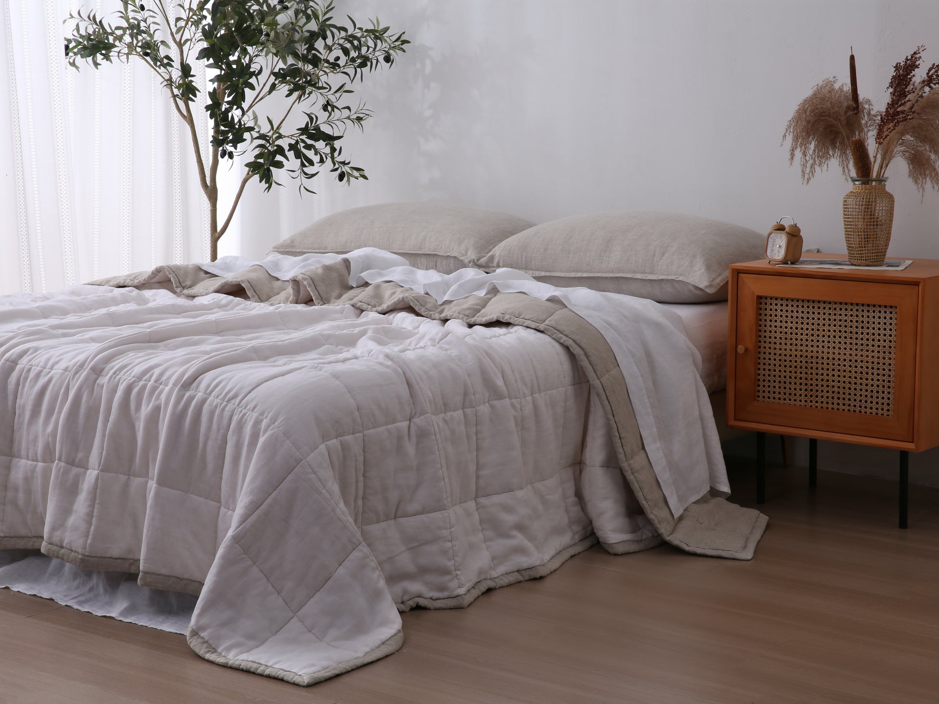 Quilted Linen Blanket - Sand + Snow
