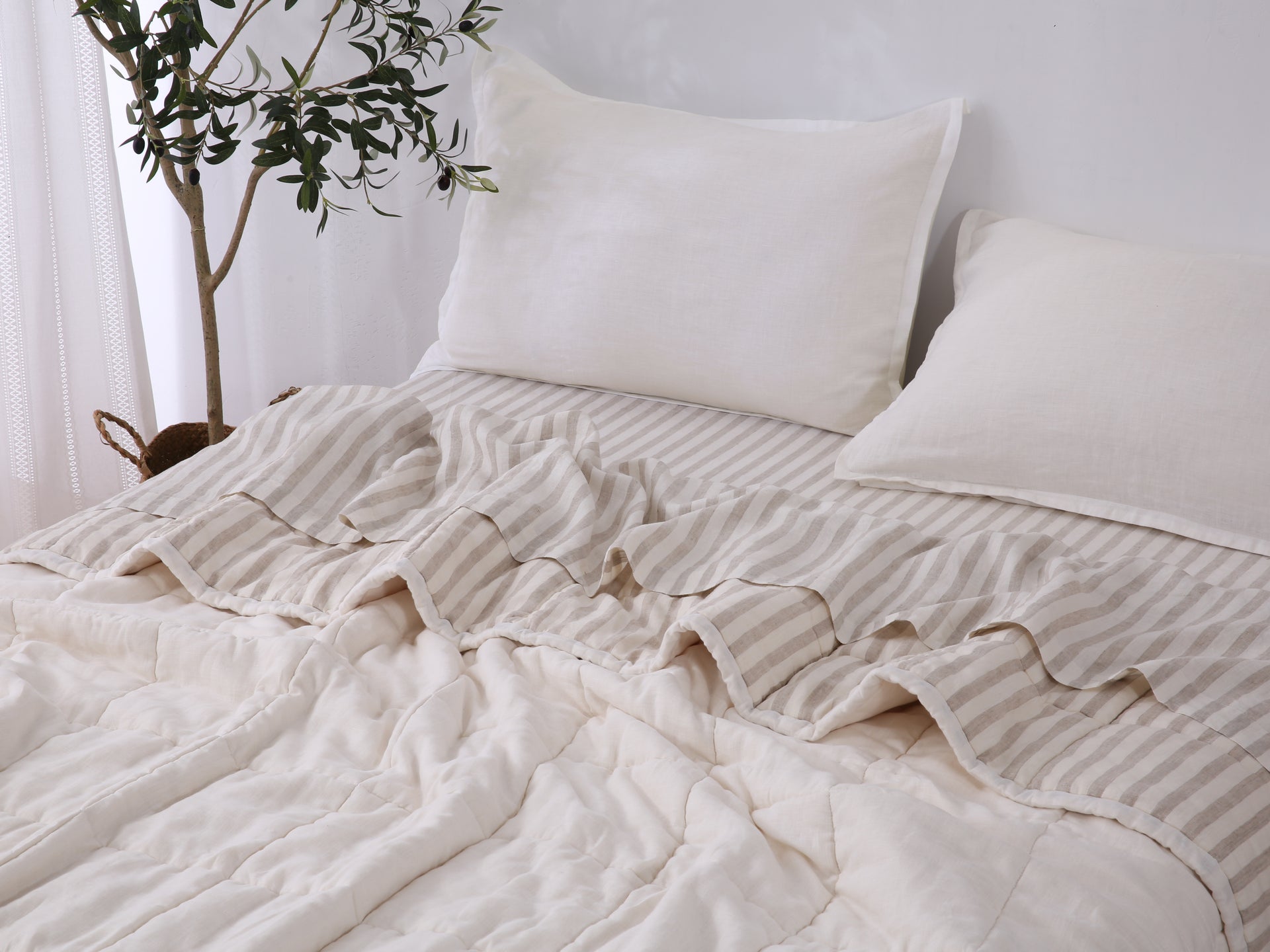 Quilted Linen Blanket - Cloud + Sand Stripe