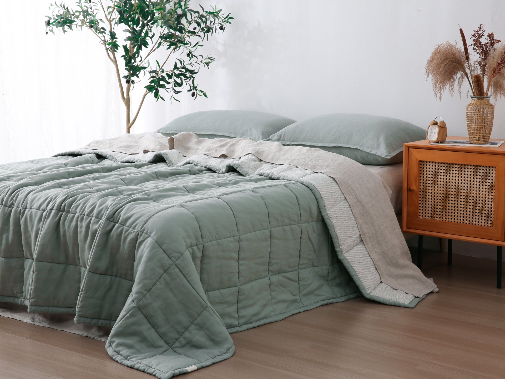 Quilted Linen Blanket - Sage + Pinstripe