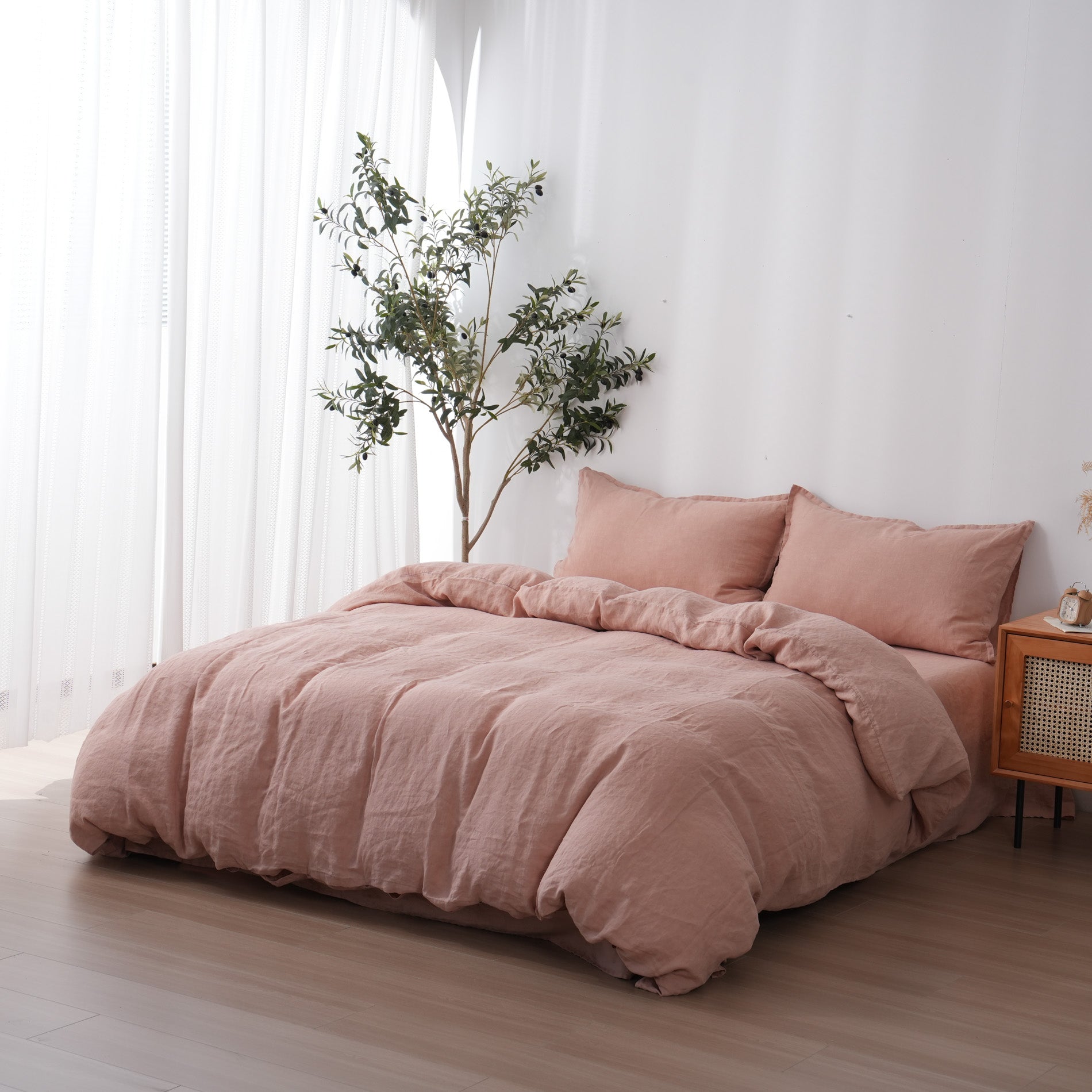 Linen Duvet Cover + Pillowcases - Pink Clay