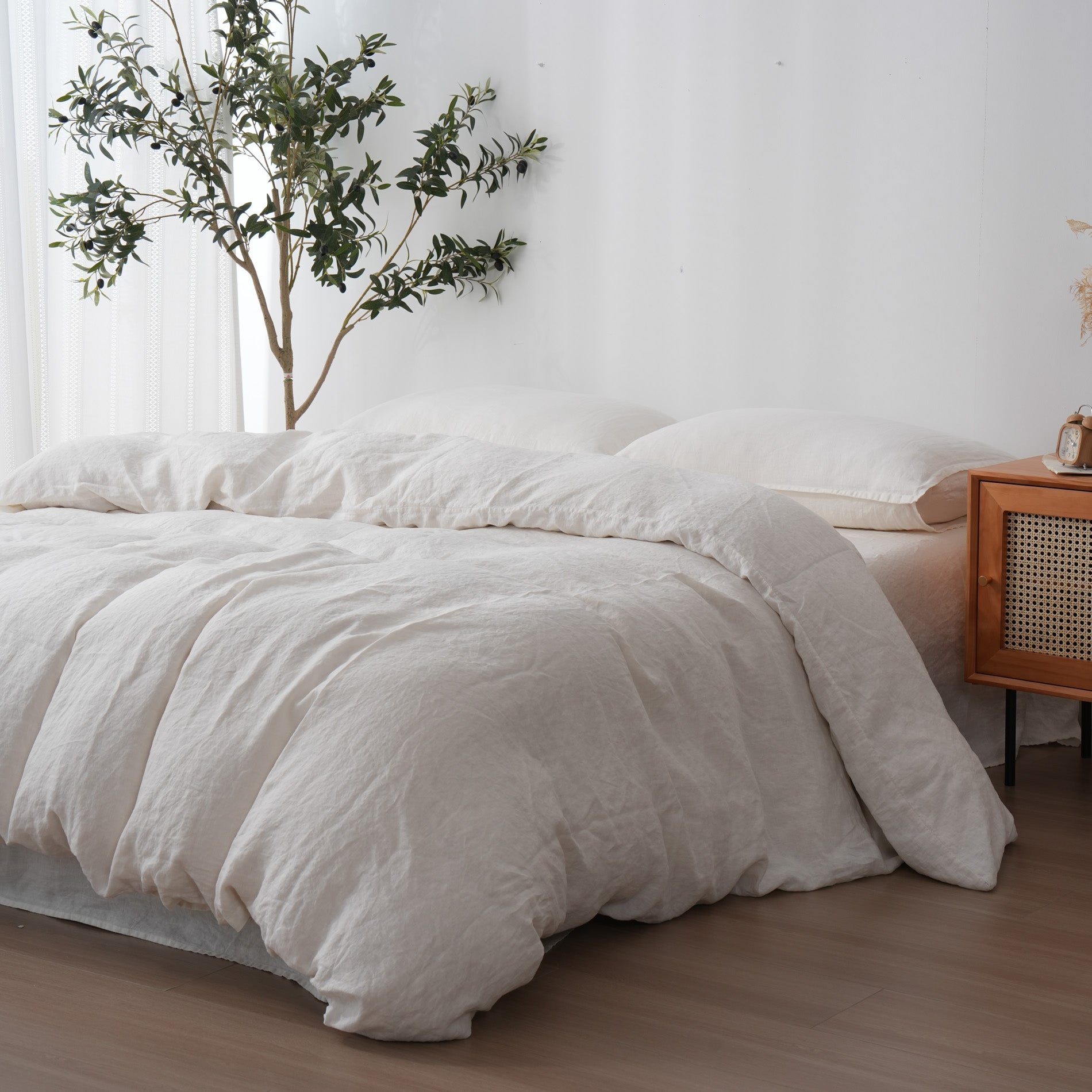 Linen Duvet Cover + Pillowcases - Cloud