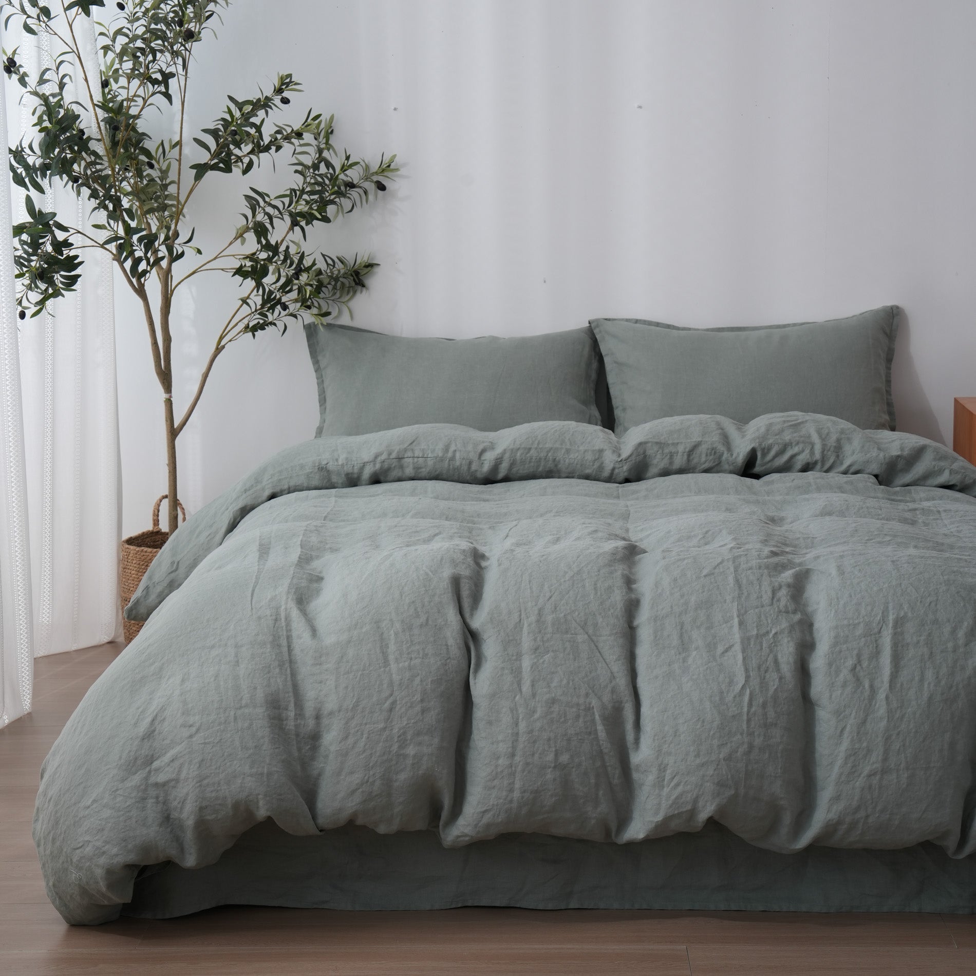 Linen Duvet Cover + Pillowcases - Sage