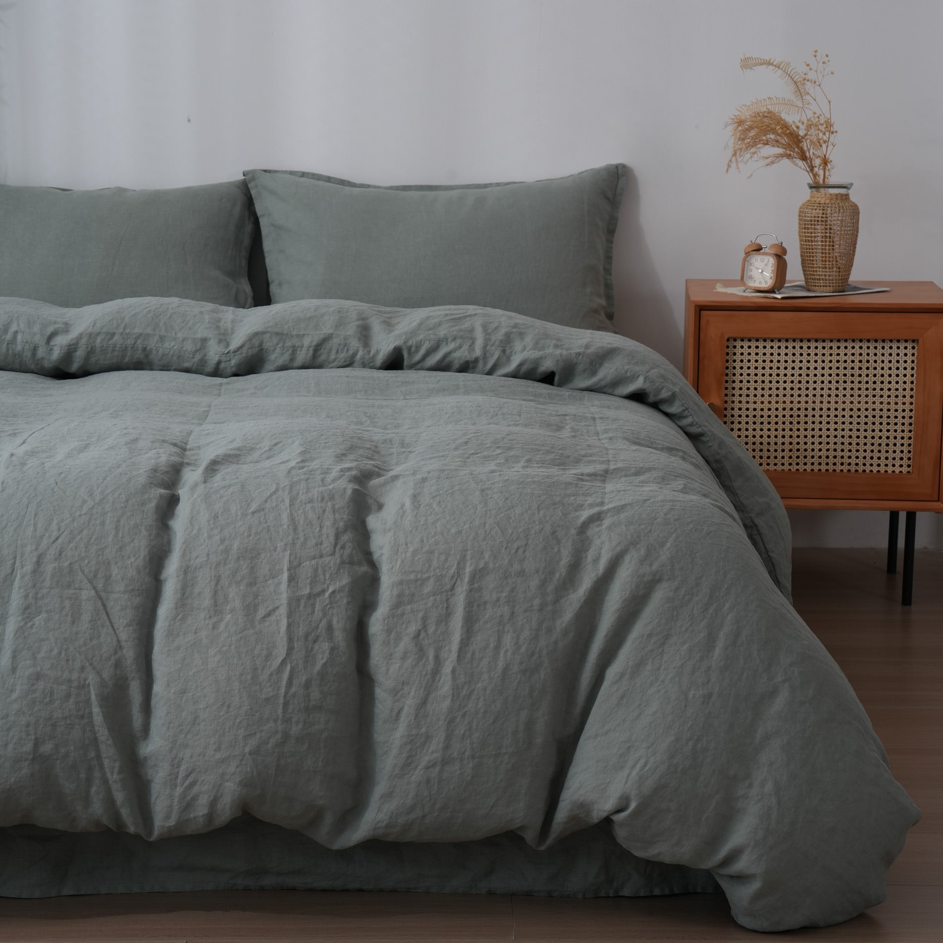 Linen Duvet Cover + Pillowcases - Sage