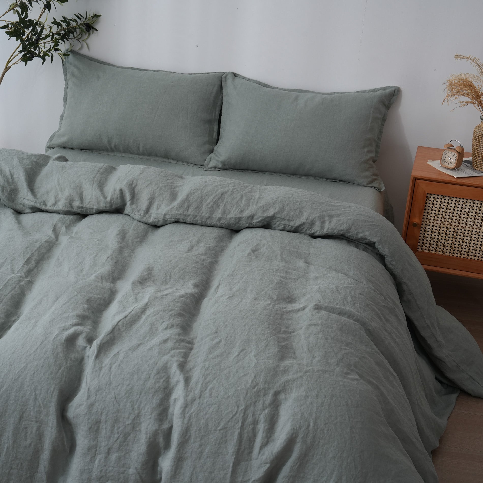 Linen Duvet Cover + Pillowcases - Sage