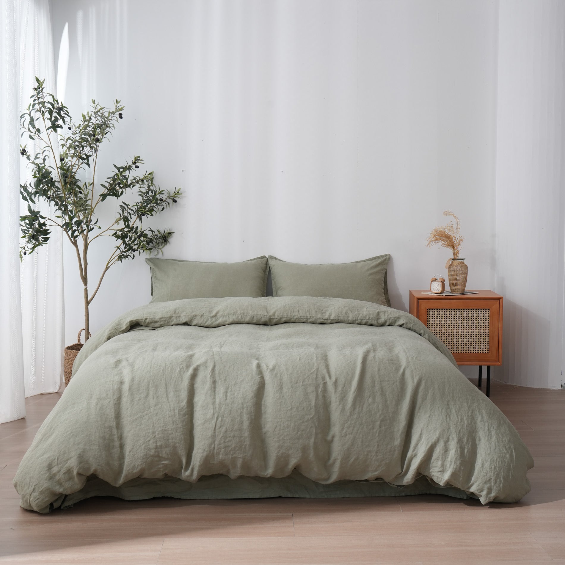 Linen Duvet Cover + Pillowcases - Fern