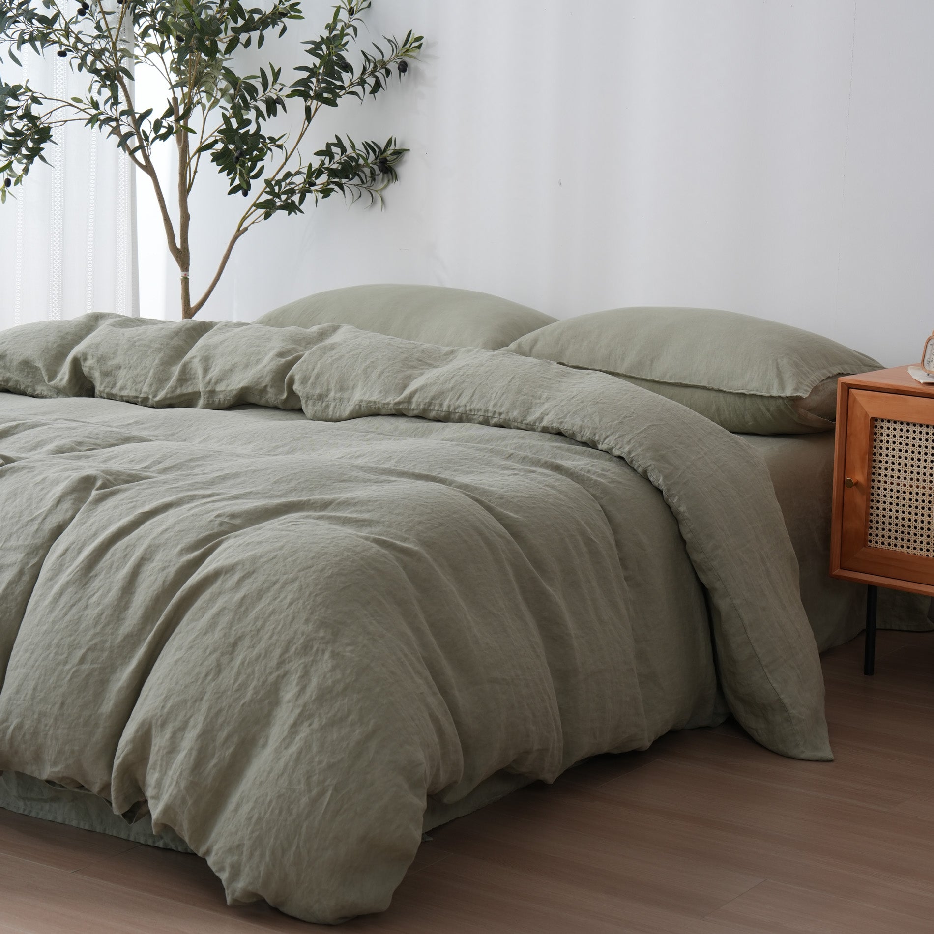 Linen Duvet Cover + Pillowcases - Fern