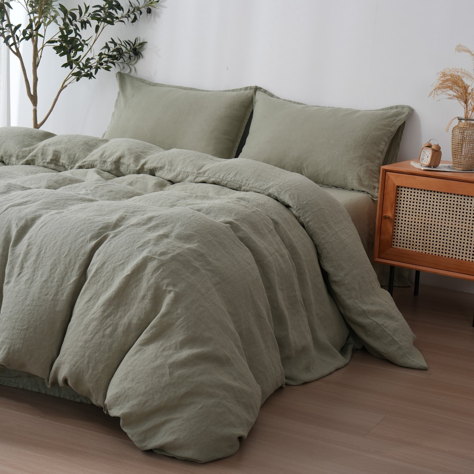Linen Duvet Cover + Pillowcases - Fern