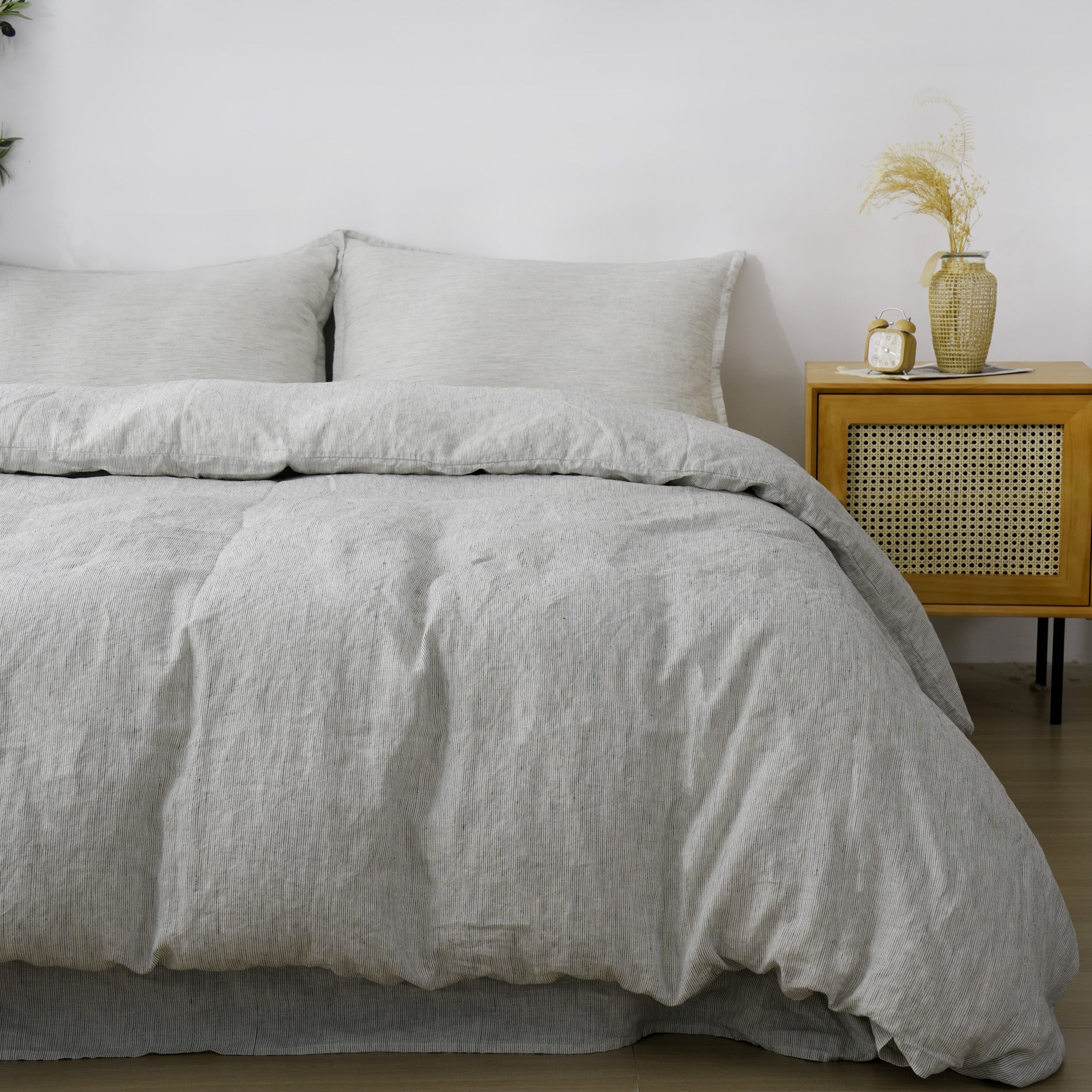 Linen Duvet Cover + Pillowcases - Pinstripe