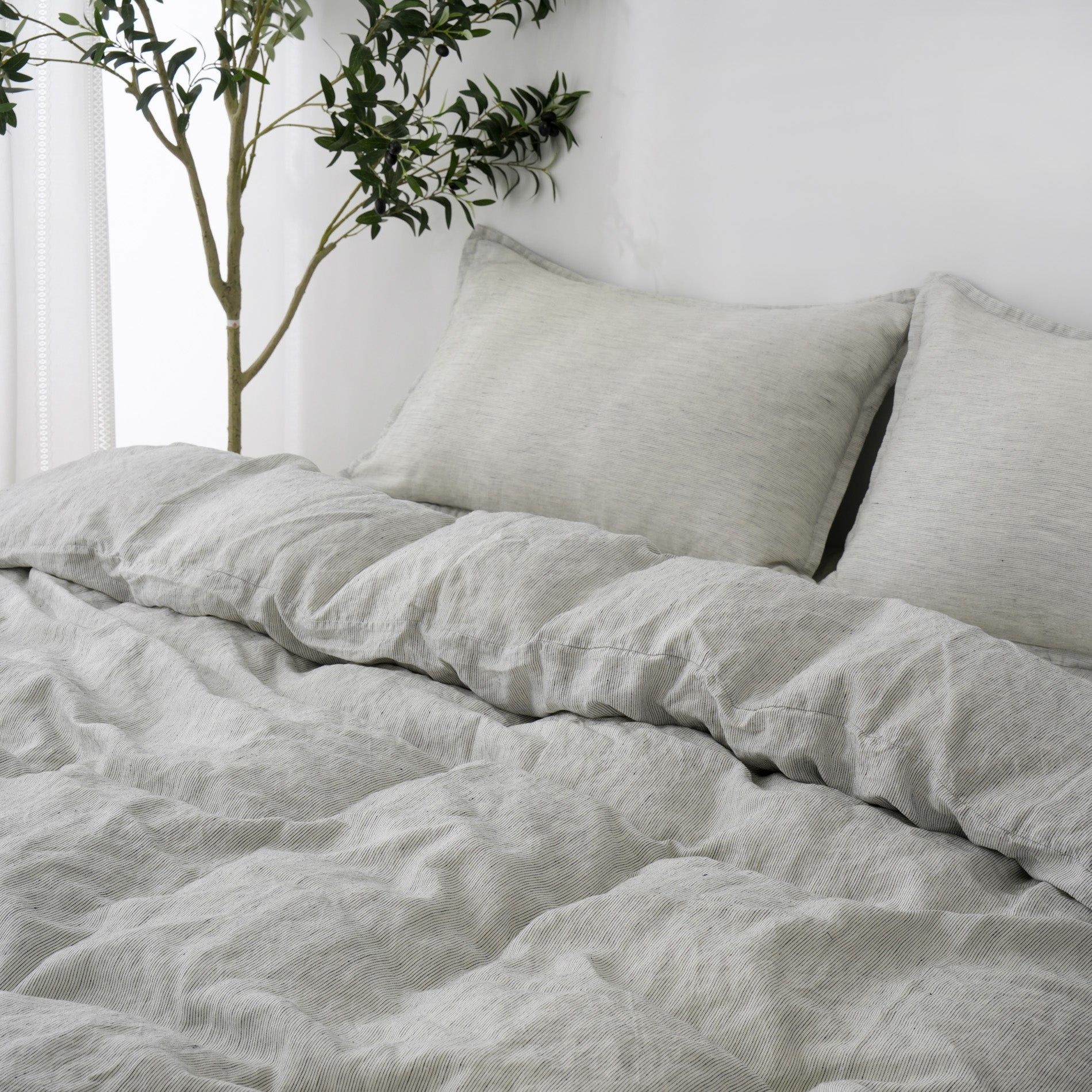 Linen Duvet Cover + Pillowcases - Pinstripe
