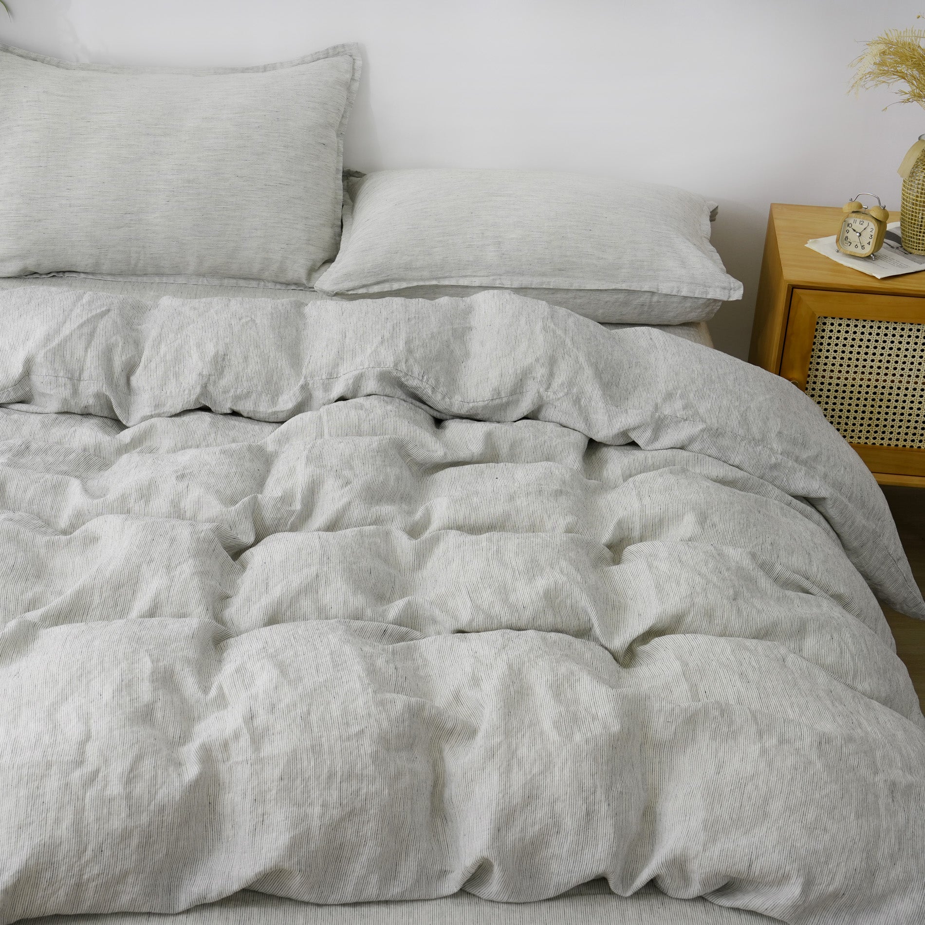 Linen Duvet Cover + Pillowcases - Pinstripe