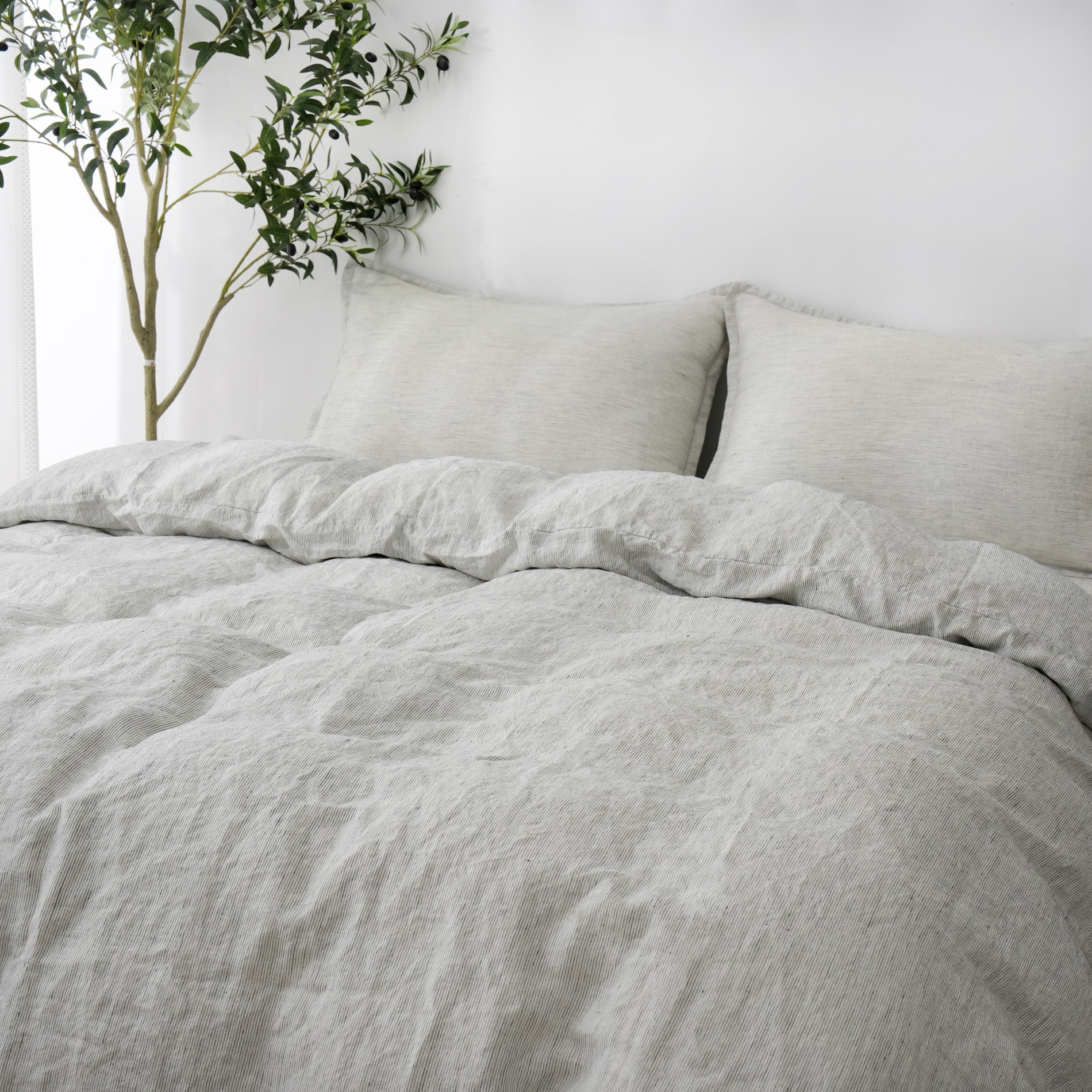 Linen Duvet Cover + Pillowcases - Pinstripe