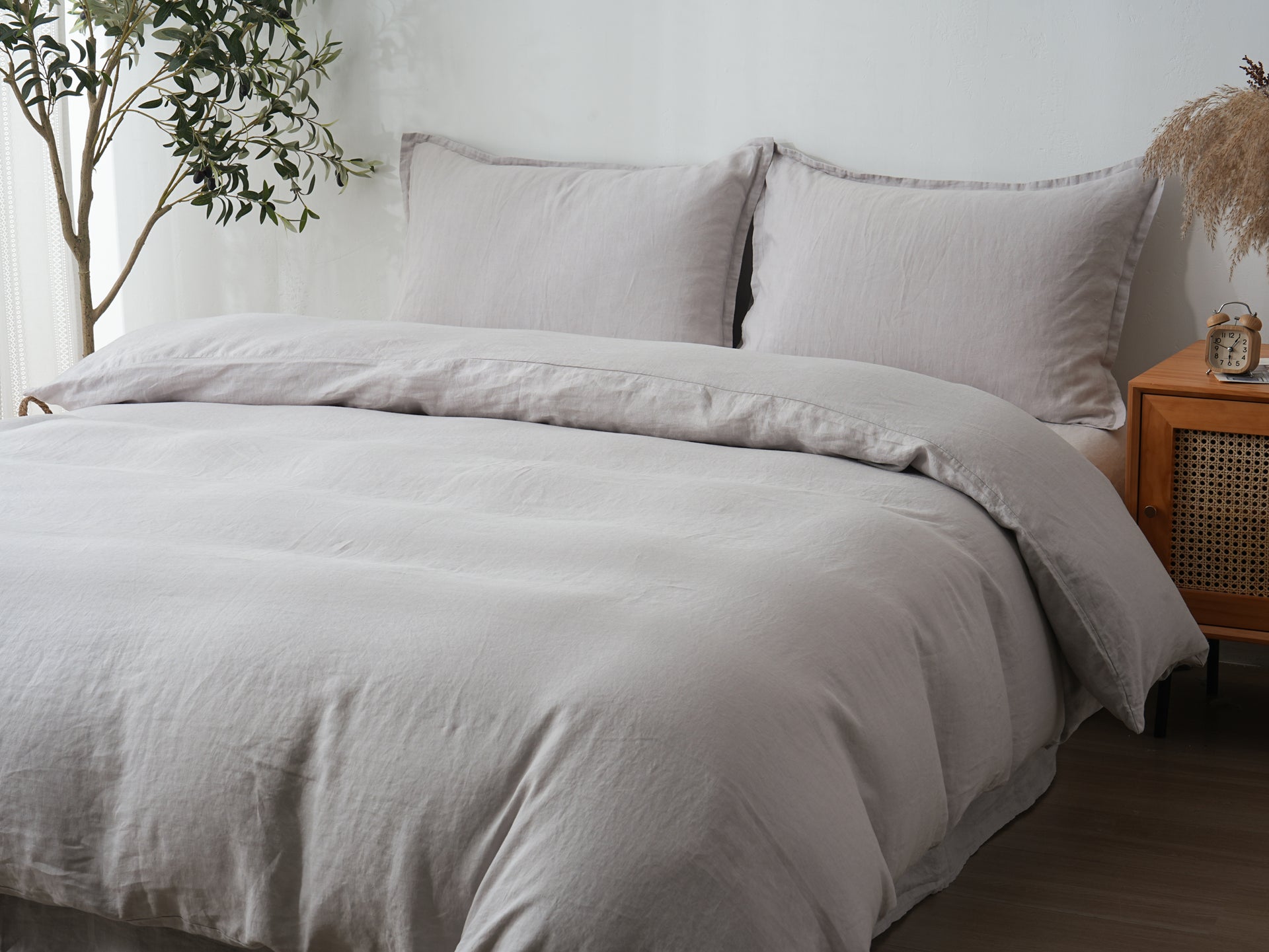 Linen Duvet Cover + Pillowcases - Mist